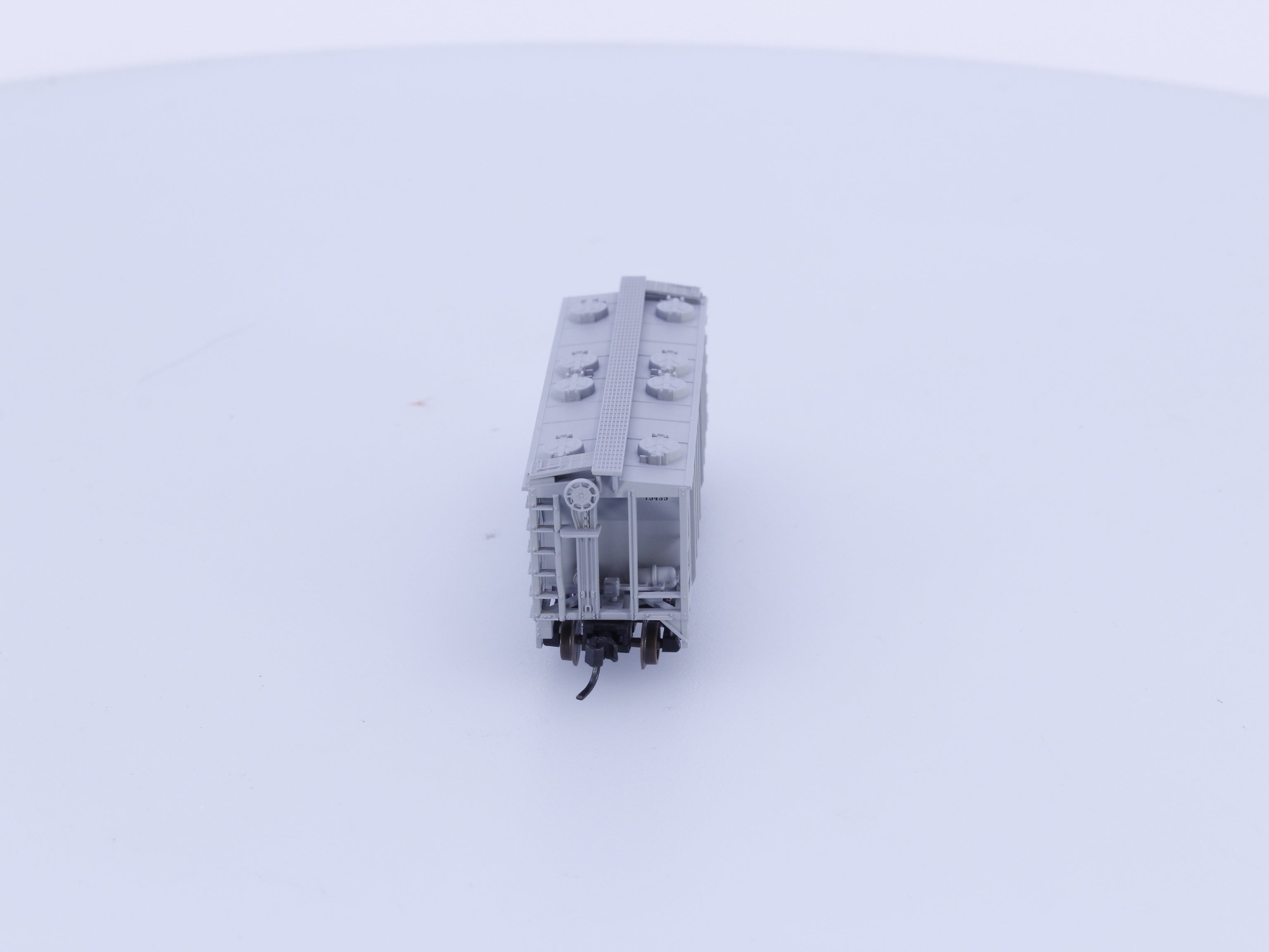 Atlas 31851 N PS-2 2 Bay Covered Hopper Car Northern Pacific (NP) 75435