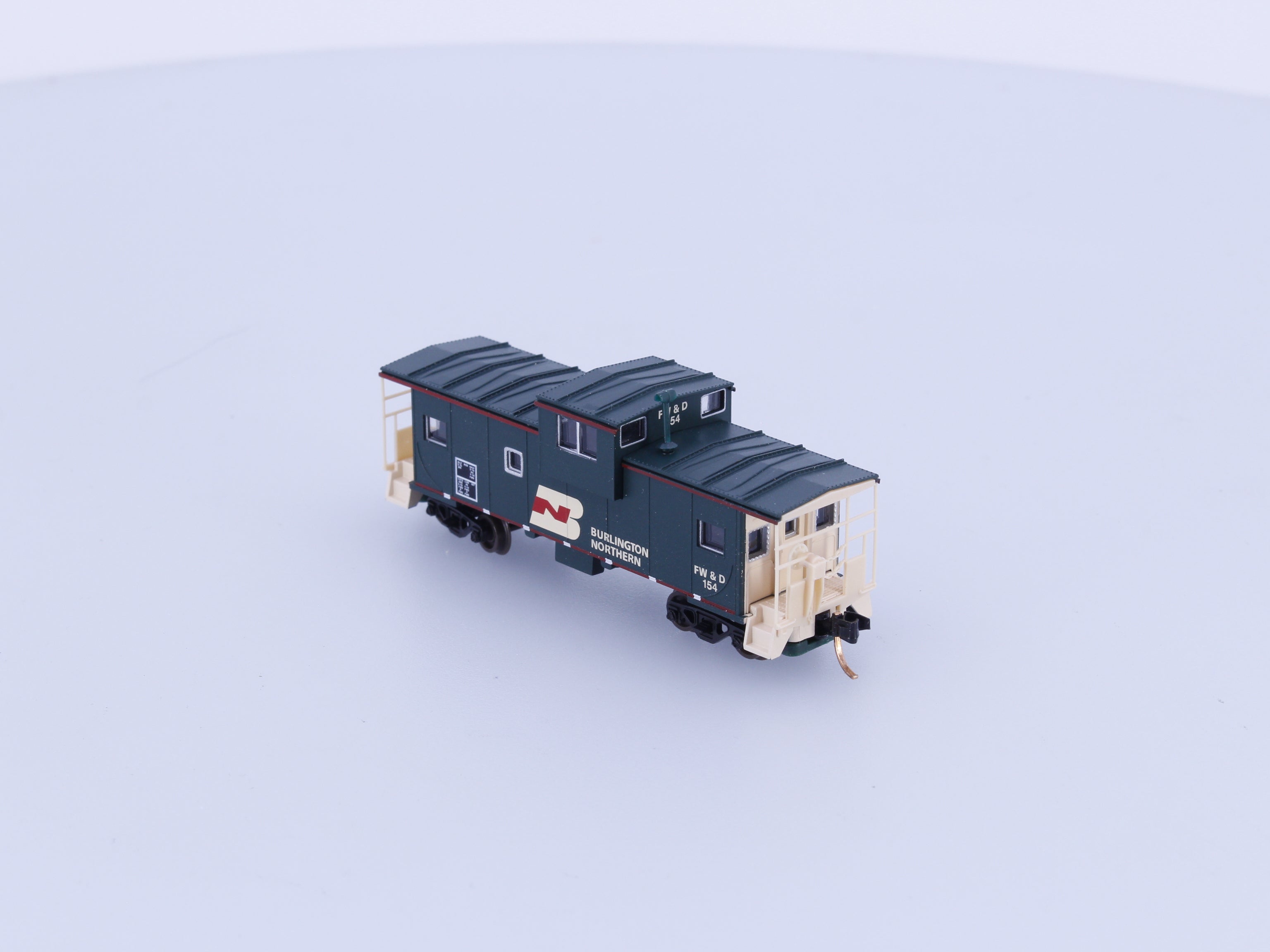 Atlas 30421 N Extended Vision Caboose Burlington Northern (BN) 154