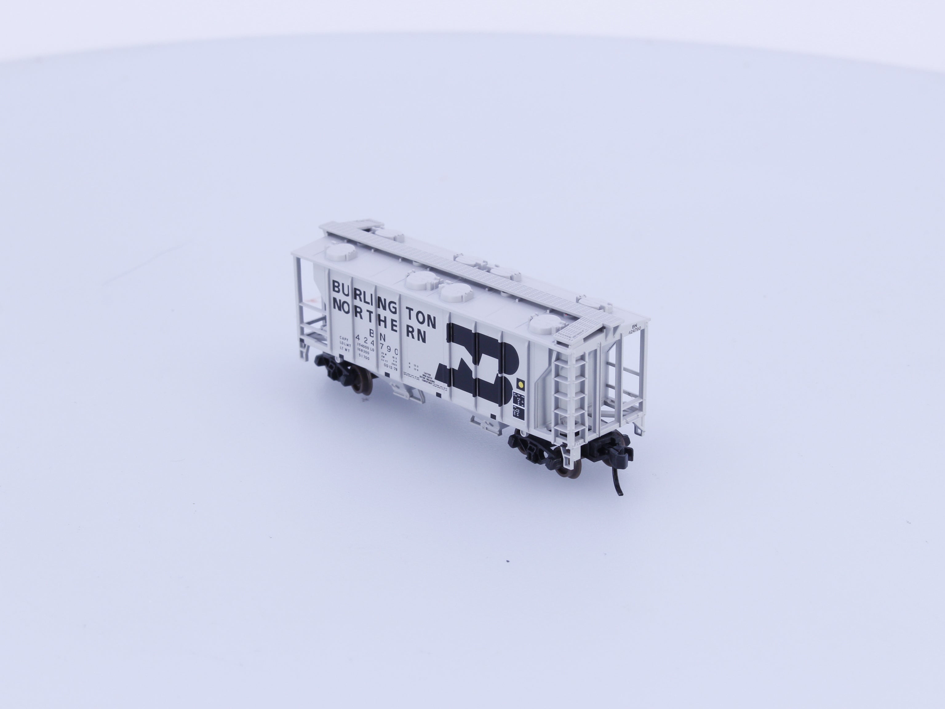 Atlas 31881 N PS-2 Hopper Car Burlington Northern (BN) 424790 (#1)