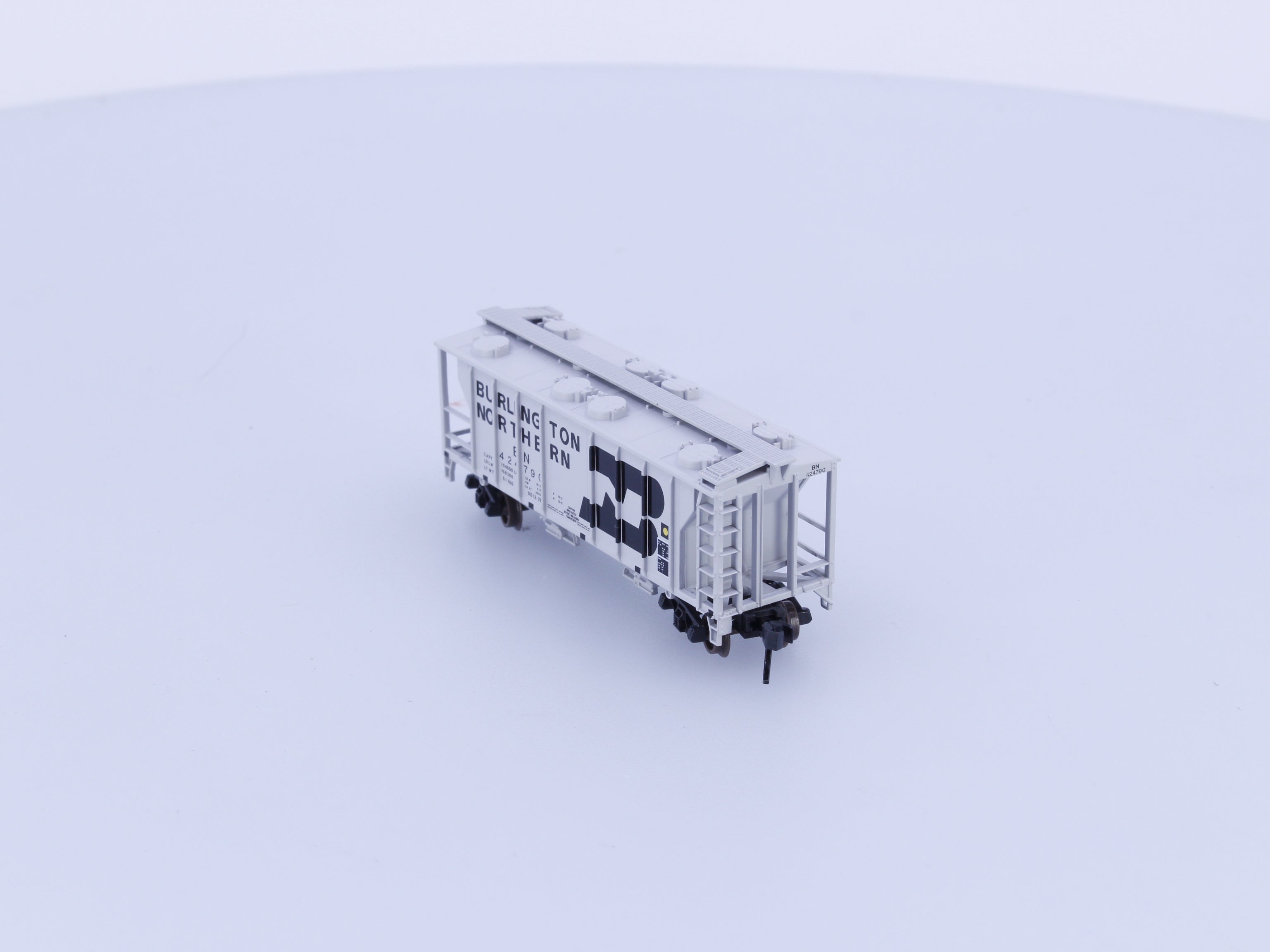 Atlas 31881 N PS-2 Hopper Car Burlington Northern (BN) 424790 (#2)