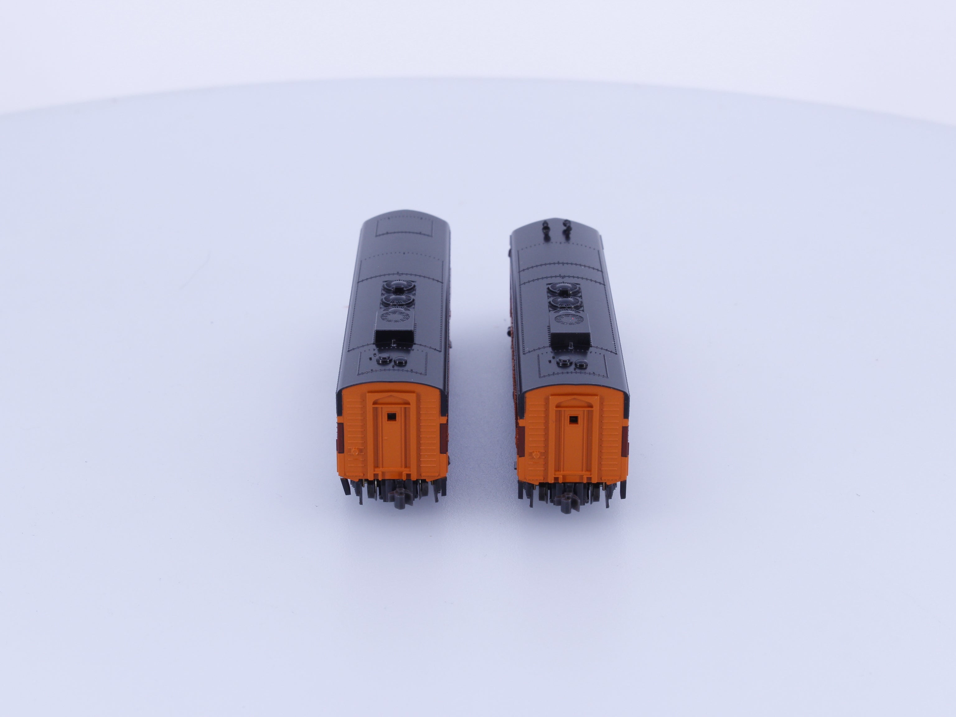 Kato 106-0430 N EMD FP7A/F7B Diesel Locomotives Set Milwaukee Road (MILW) 95A/95B Analog DC (#2)