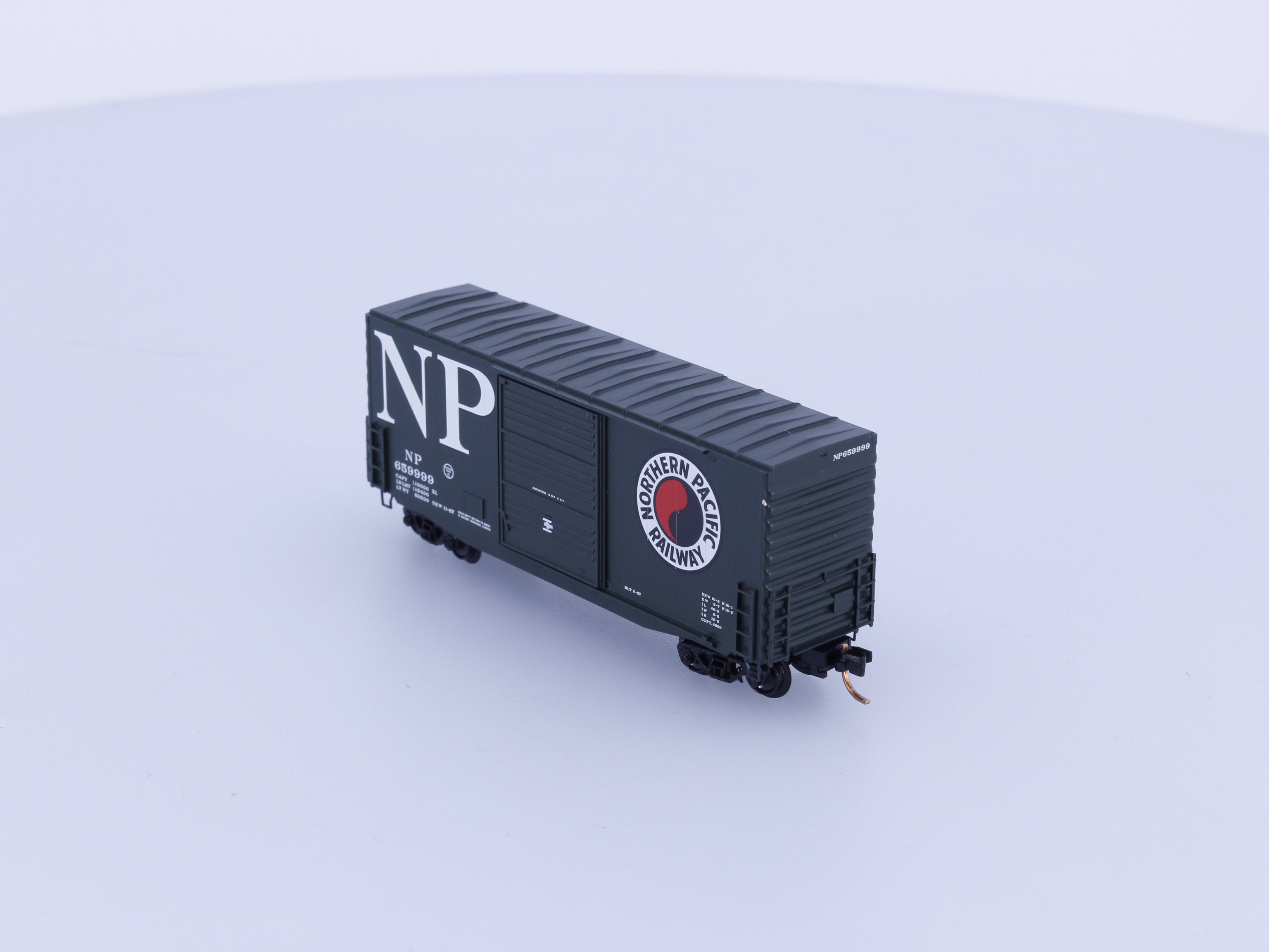 Micro Trains 10100010 N Boxcar, 40', Hi-Cube Northern Pacific (NP) 659999