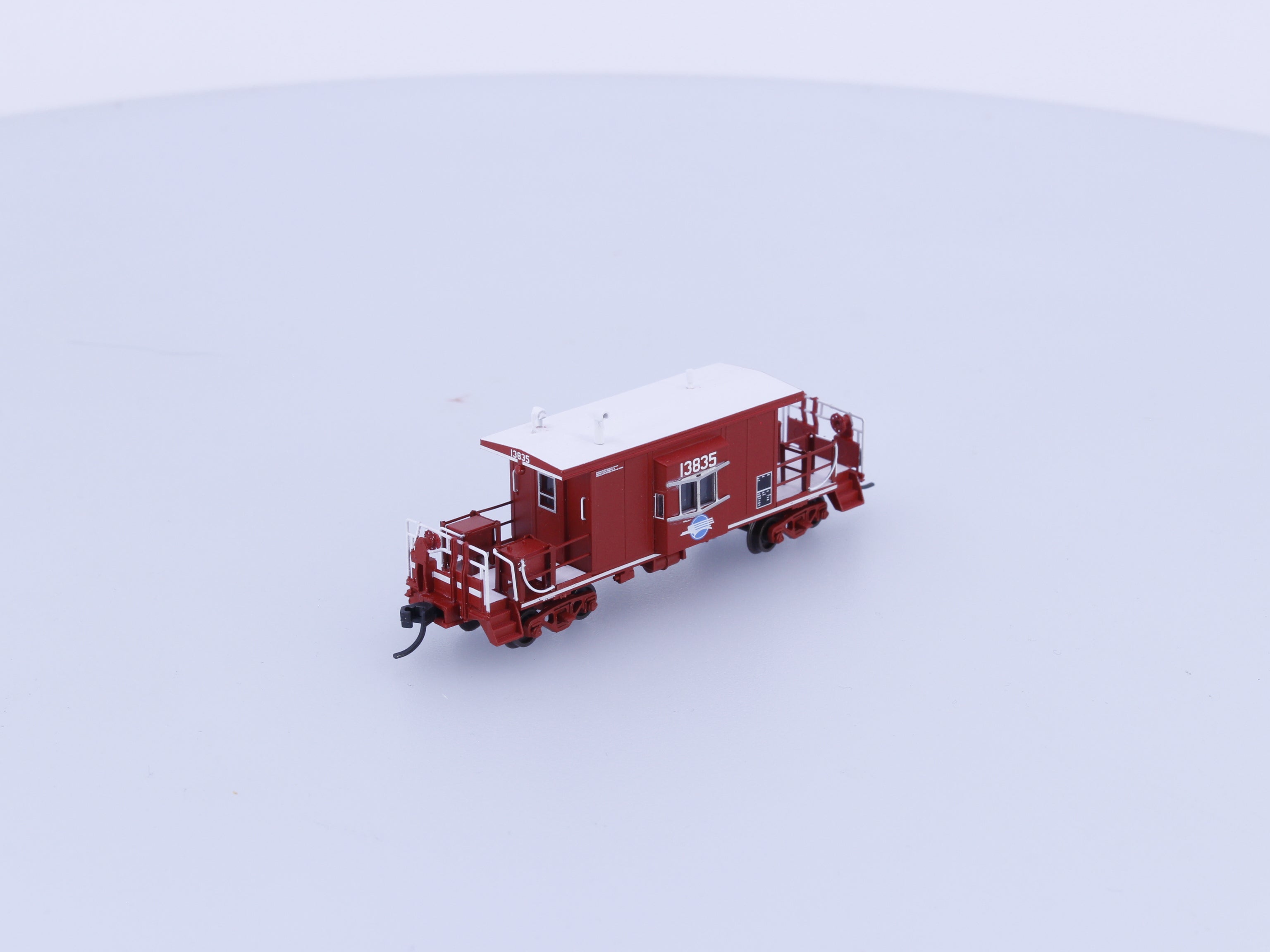 Bluford Shops 21010 N Short Body Bay Window Caboose Missouri Pacific (MP) 13835