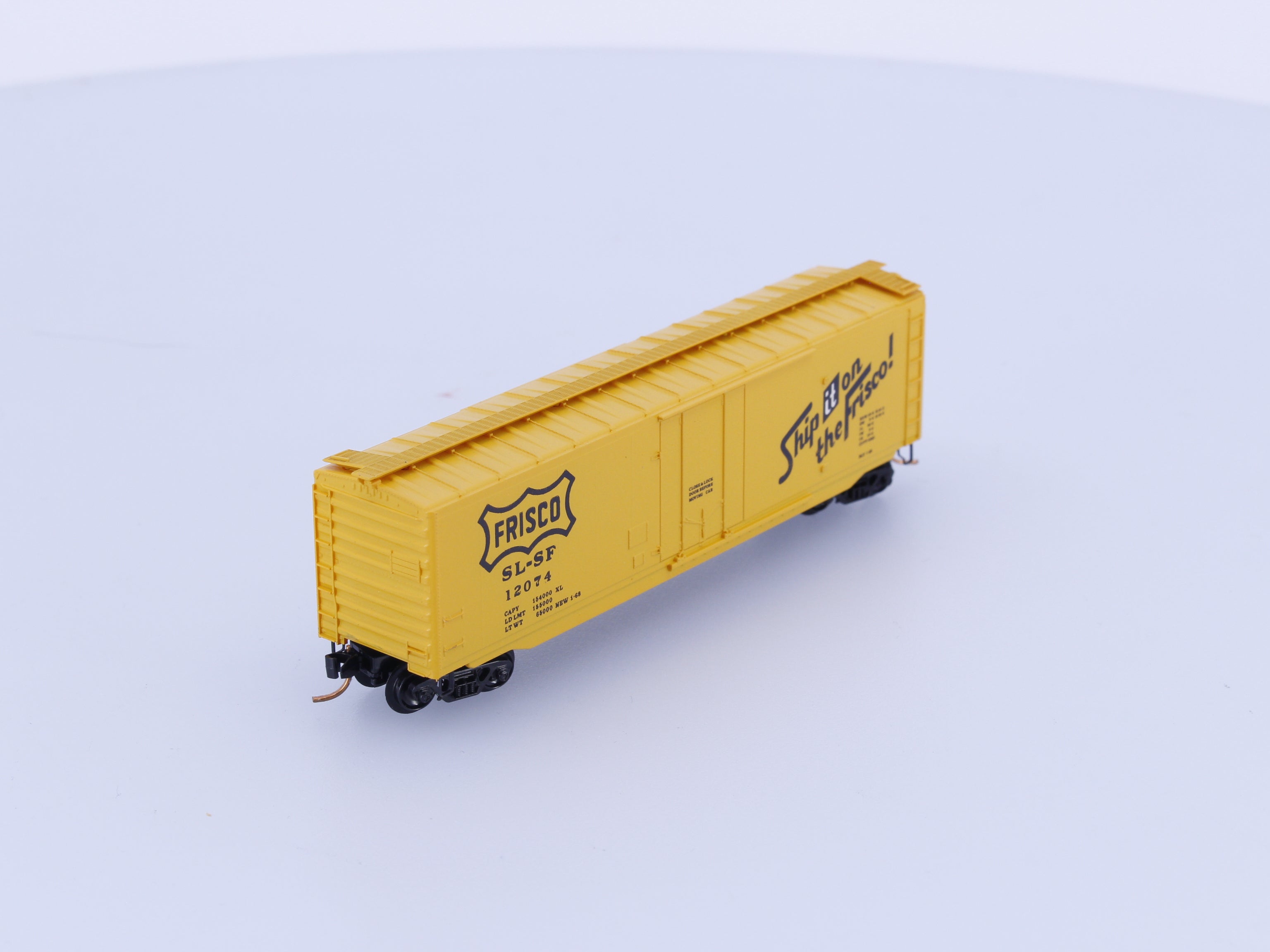 Micro Trains 32144-1 N 50' Standard Box Car Plug Door SLSanta Fe (SF) 12074 (#2)