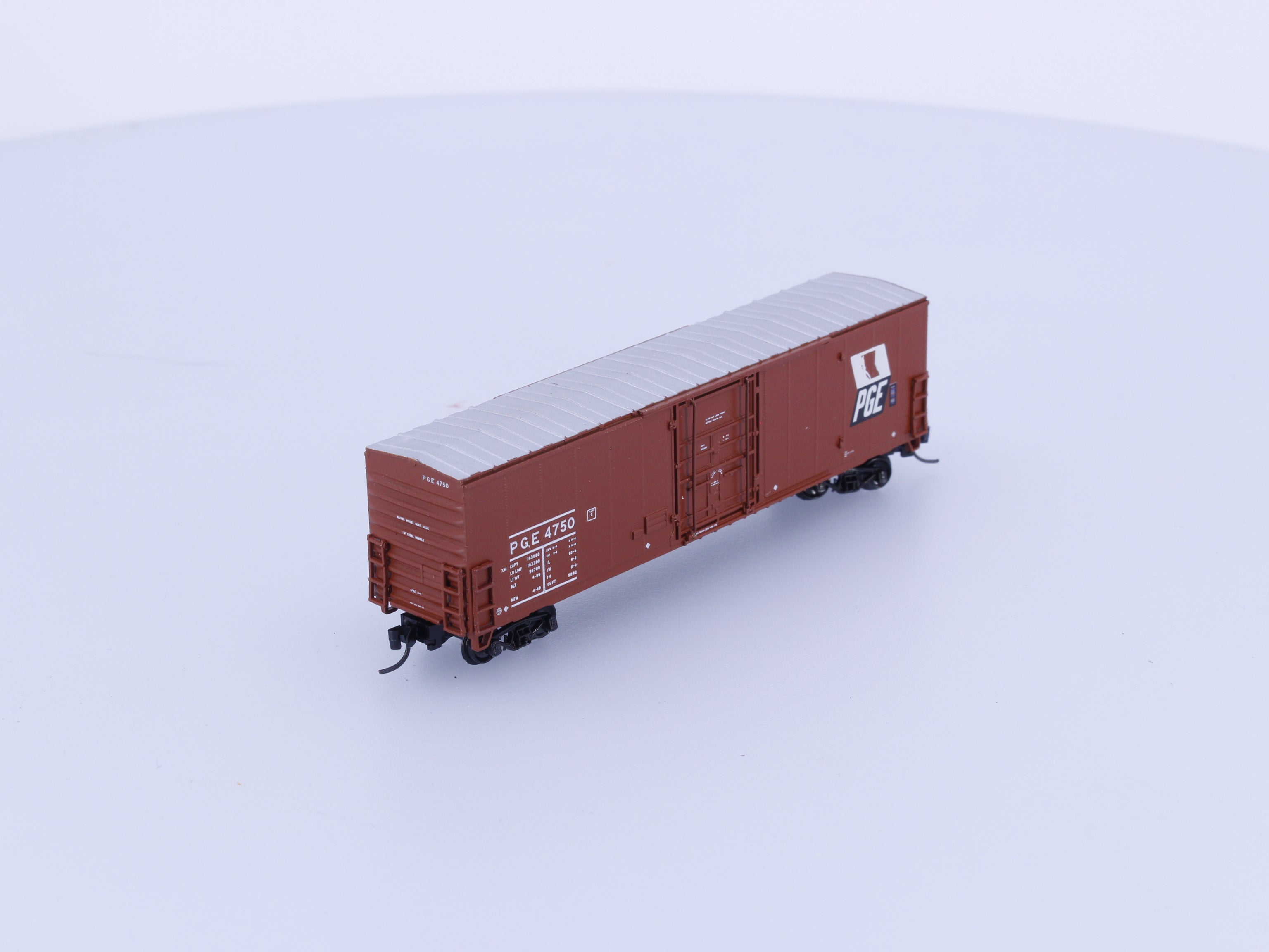 Trueline Trains TLT600076 N 50' Map Scheme Box Car Pacific Great Eastern (PGE) 4750 (#2)