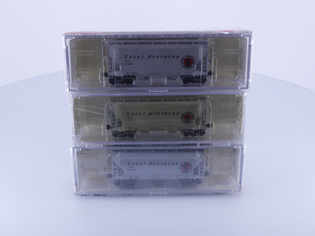 Pacific Western Rail Systems 1047-3B N 3 Pack 2 Bay ACF Cement Cars Great Northern (GN)