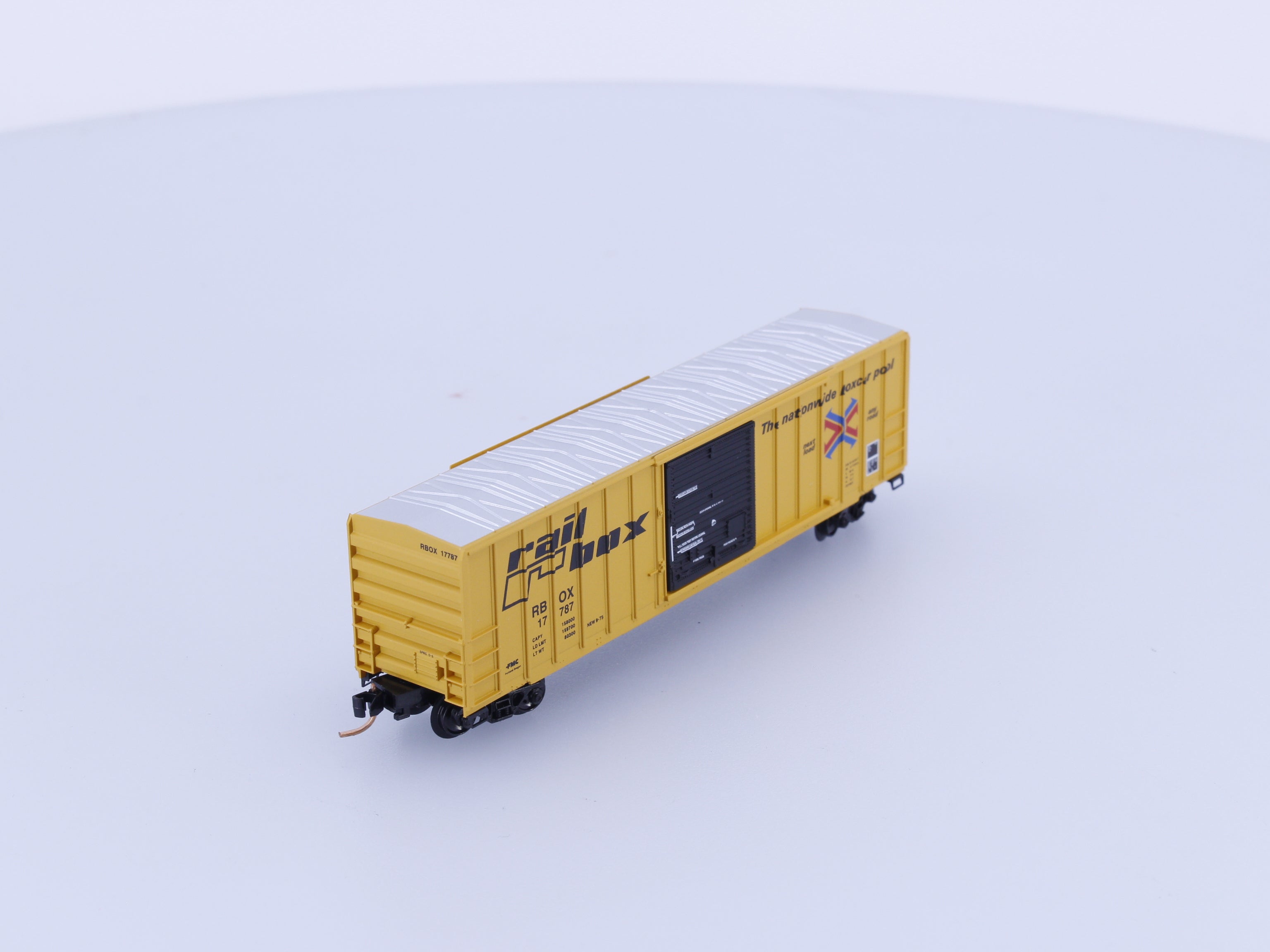 Micro Trains 25010 N Boxcar, 50', FMC, 5077 Railbox (RBOX) 17787