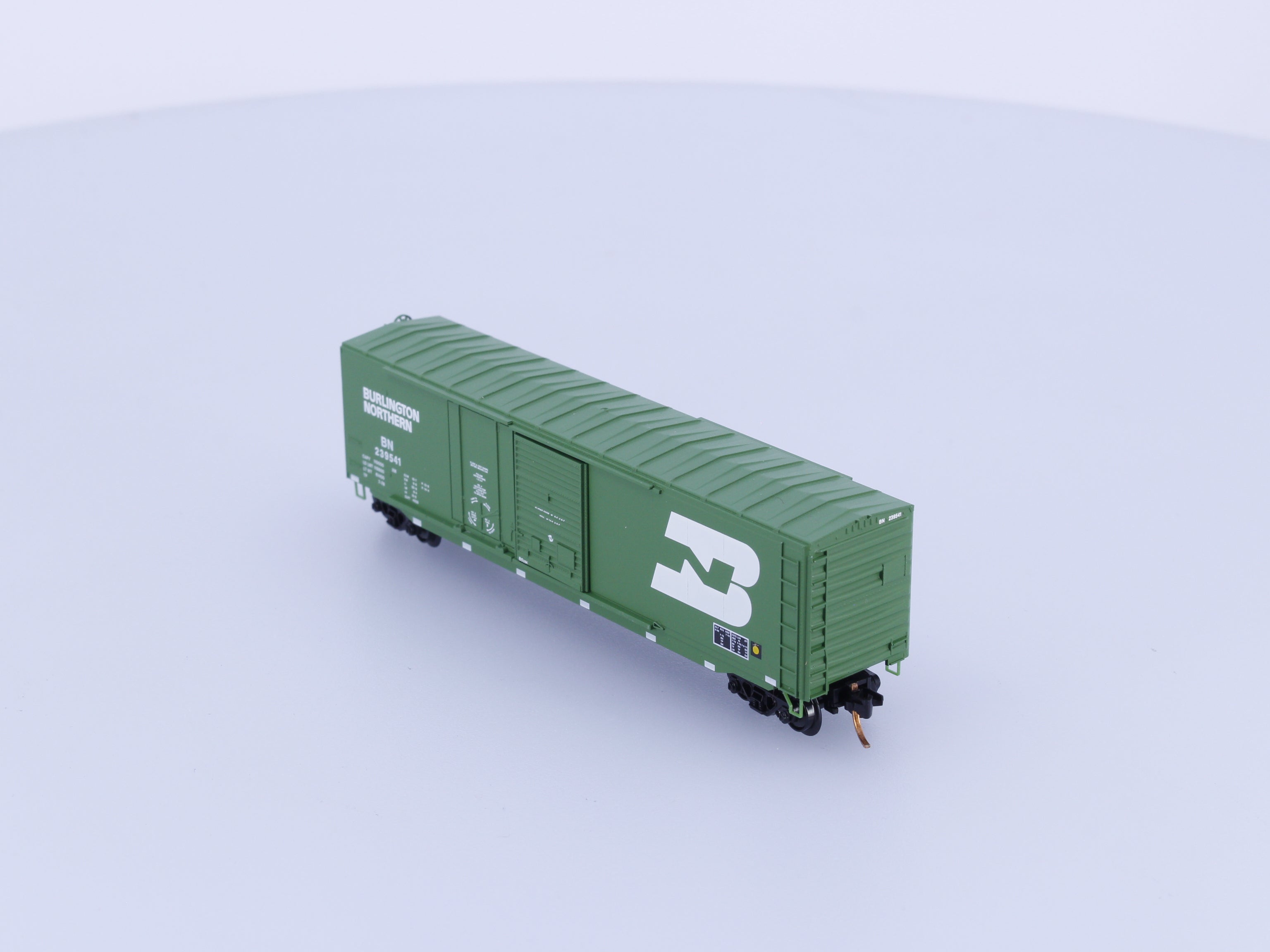 Micro Trains 07600090 N Boxcar, 50', Steel Burlington Northern (BN) 239541