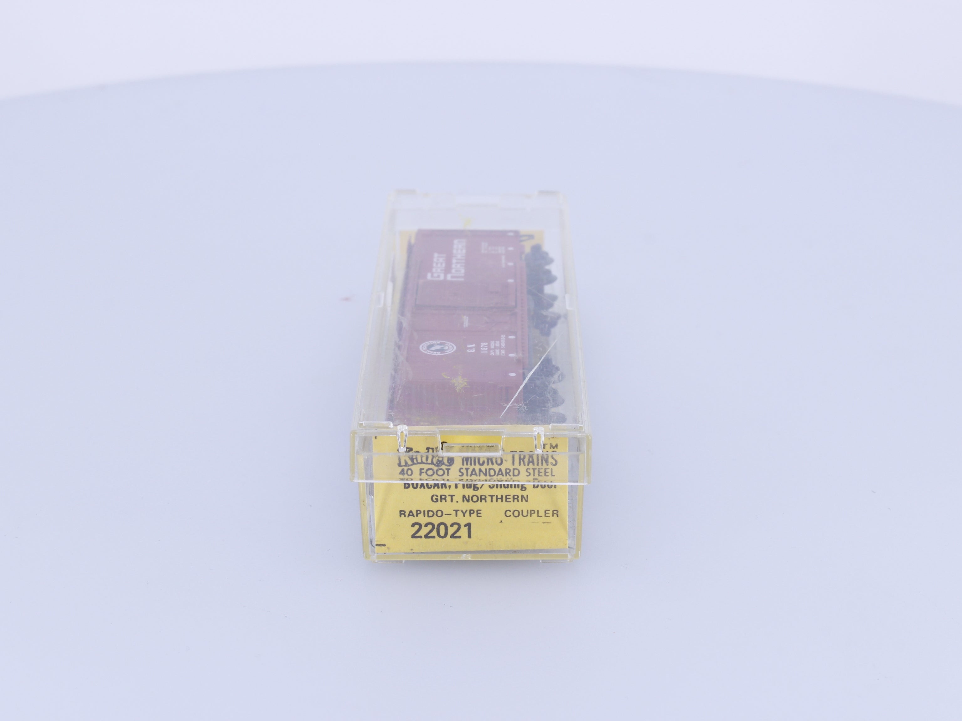 Micro Trains 22021 N 40' Standard Box Car Plug & Sliding Door Great Northern (GN) 11876 (#3)