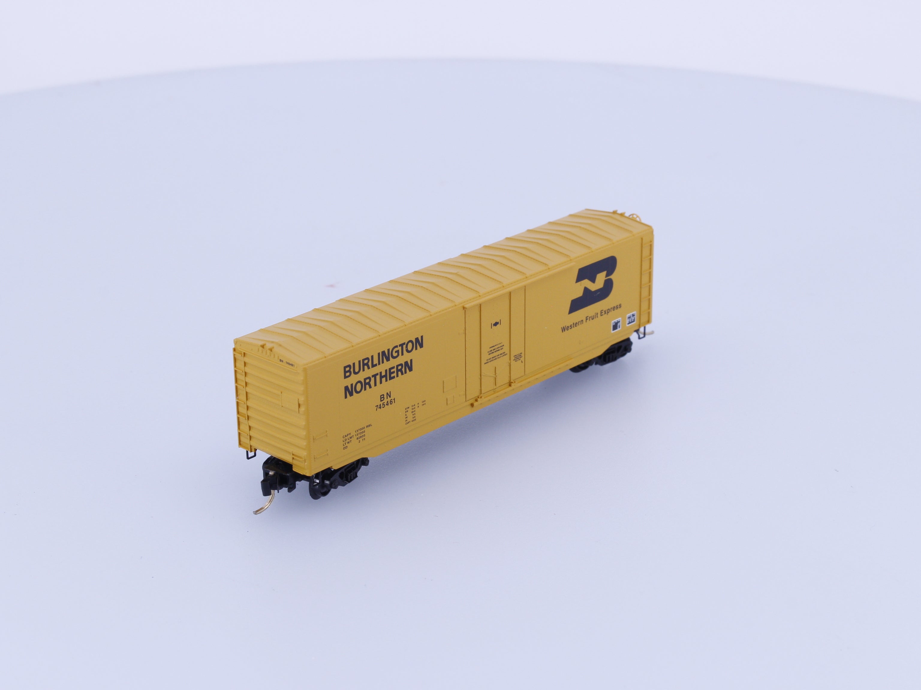 Micro Trains 38160 N Boxcar, 50', Steel, Plug Door Burlington Northern (BN) 745461