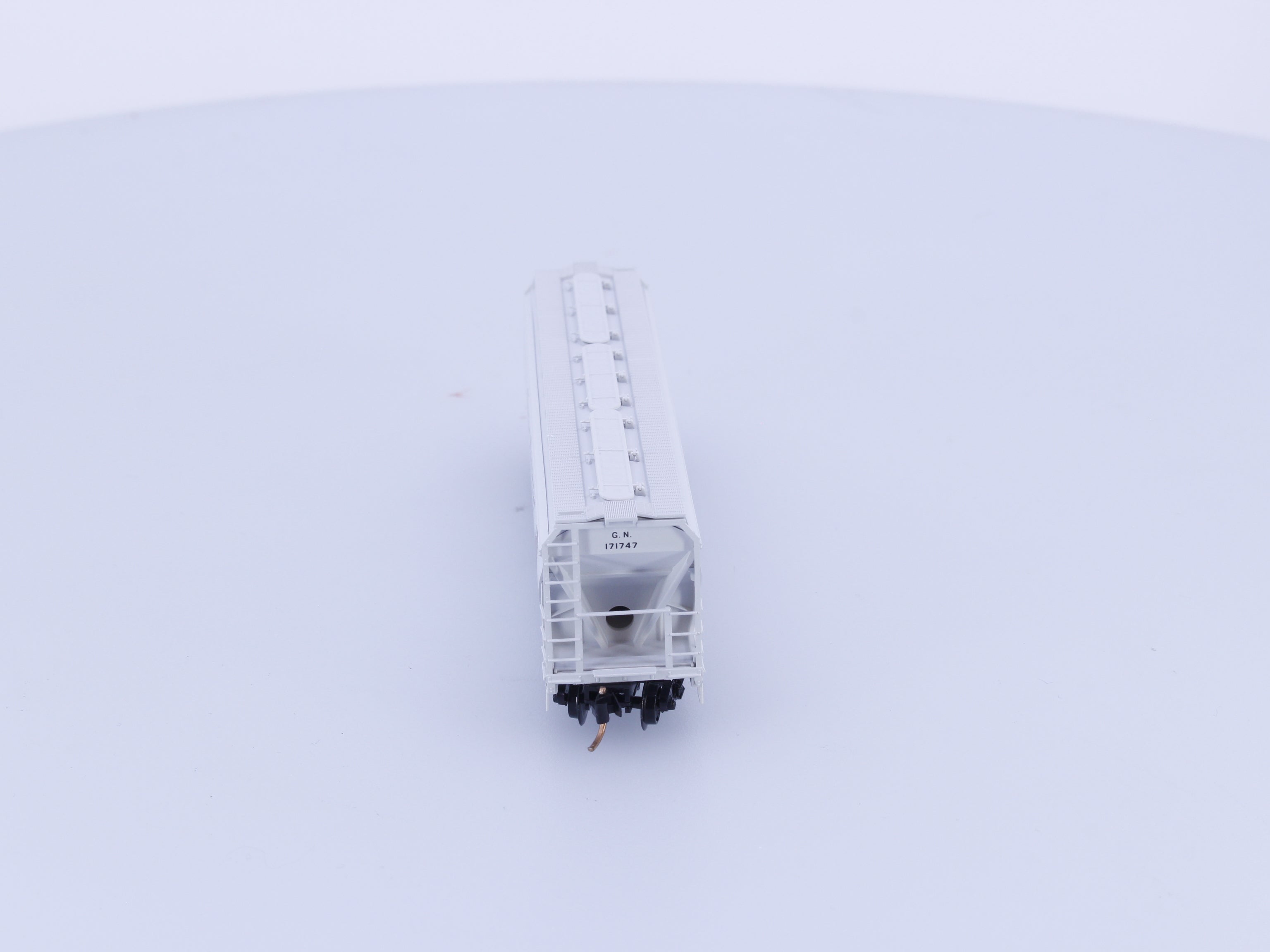 Micro Trains 94160 N Covered Hopper, 3-Bay, ACF 4650 Great Northern (GN) 171747