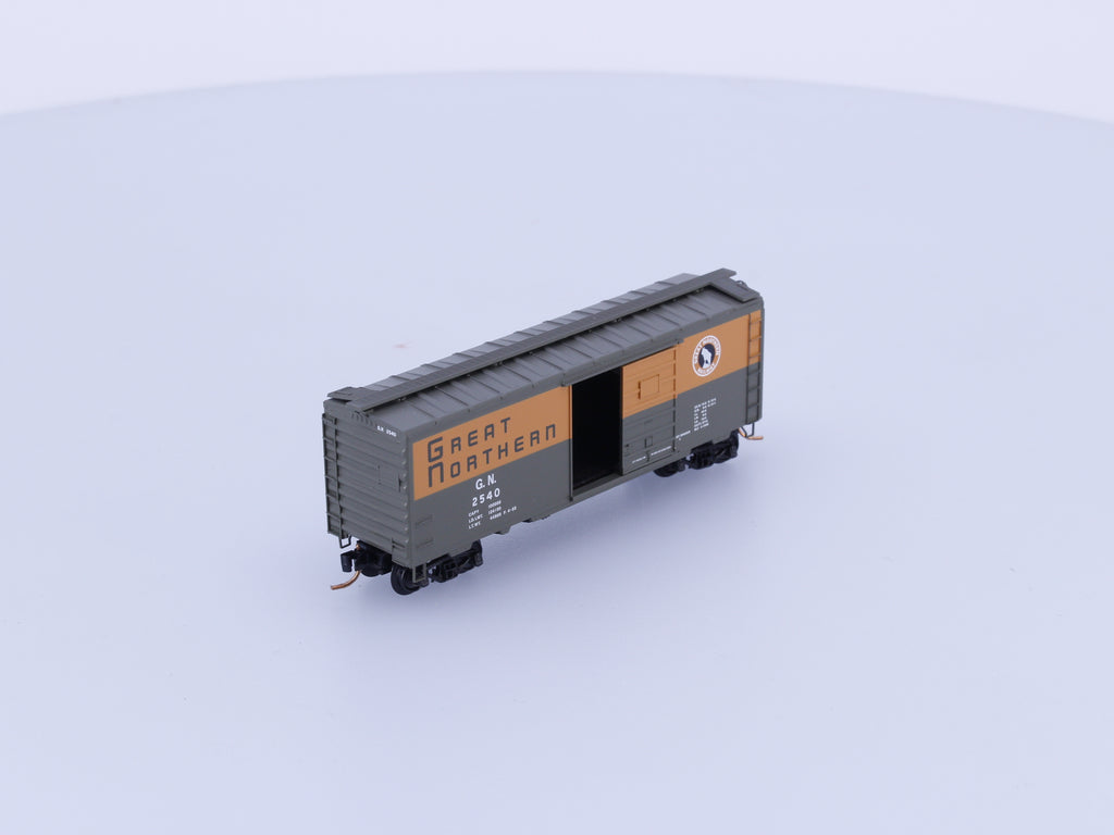 Micro Trains NSC 05-30 N 40' Standard Box Car Single Door Great Northern (GN) 2540