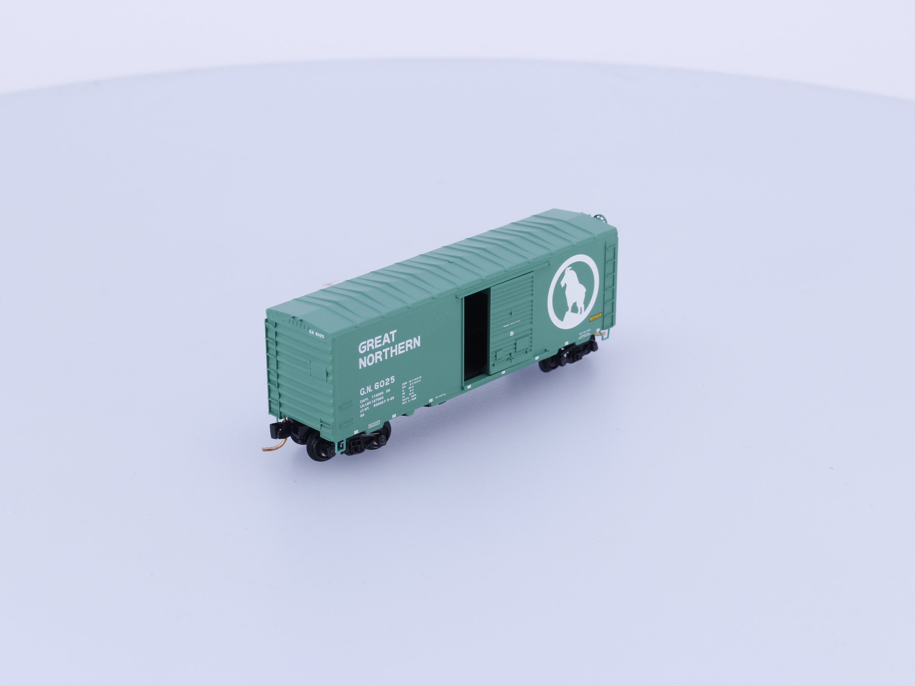 Micro Trains NSC 05-29 N 40' Standard Box Car Single Door Great Northern (GN) 6025