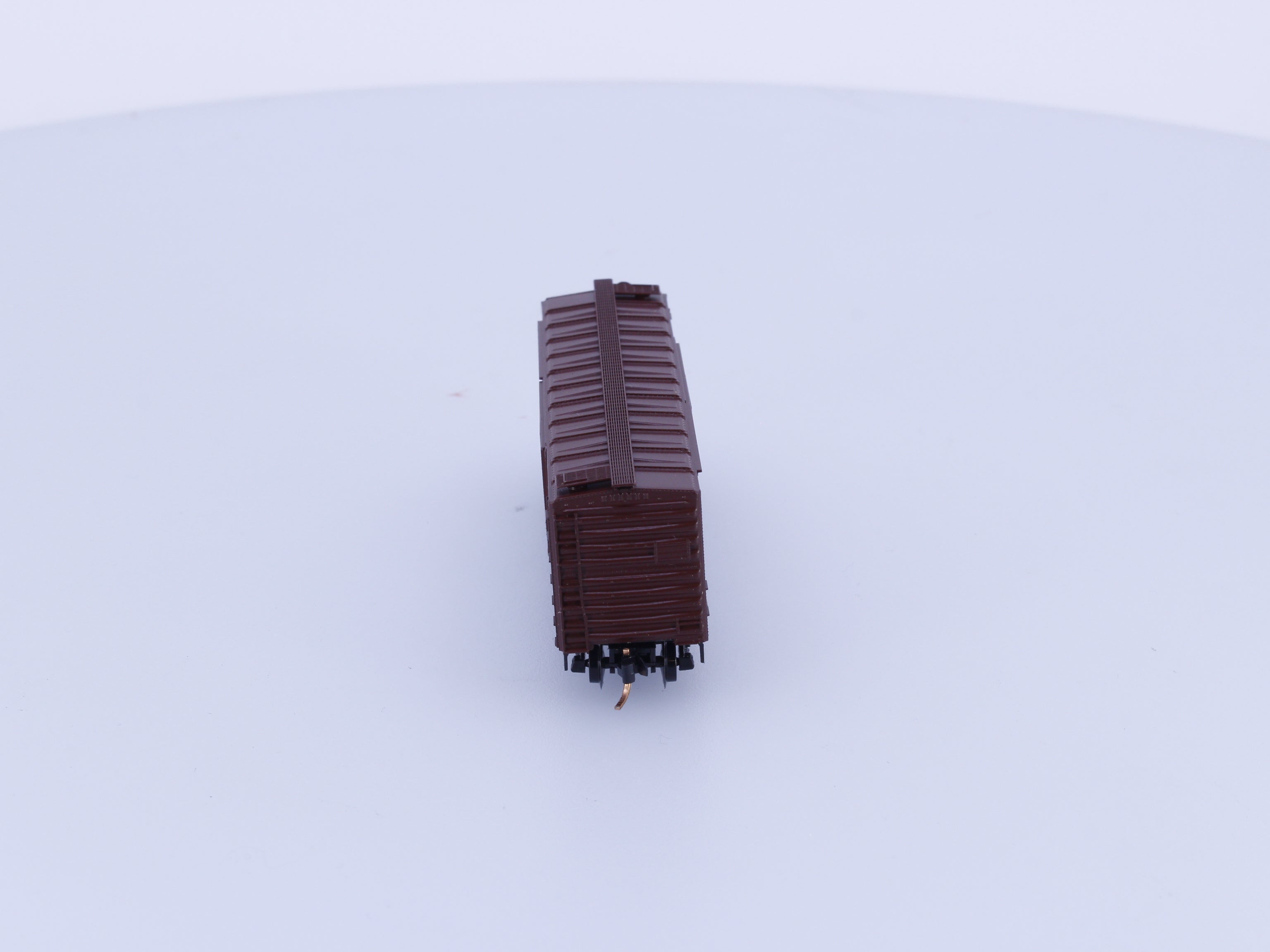 Micro Trains 22177-1 N 40' Standard Box Car Plug & Sliding Door Northern Pacific (NP) 8292 (#3)