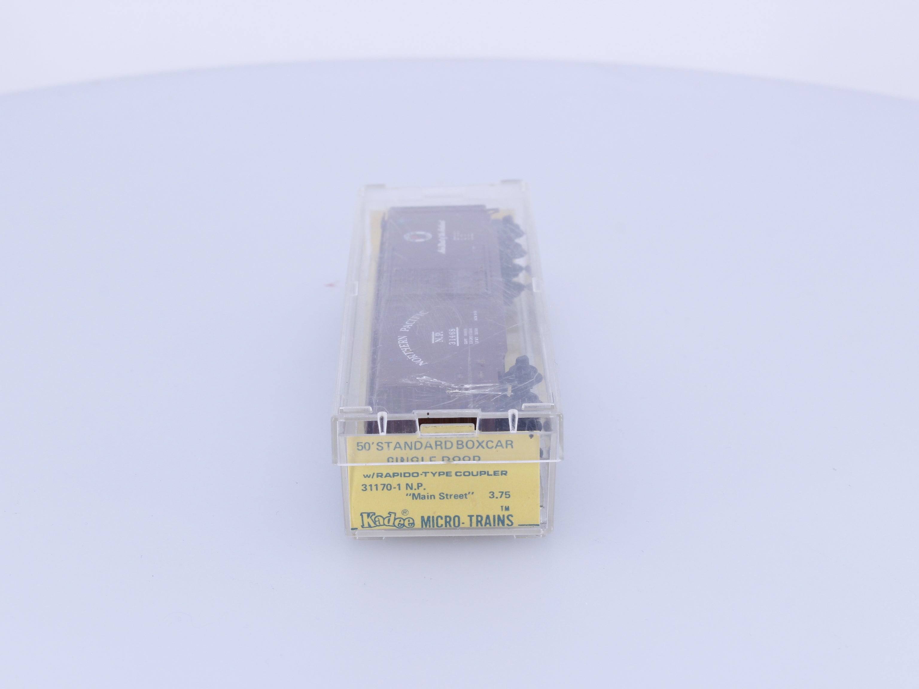 Micro Trains 31170-1 N 50' Standard Box Car, Single door Northern Pacific (NP) 31468 (#1)