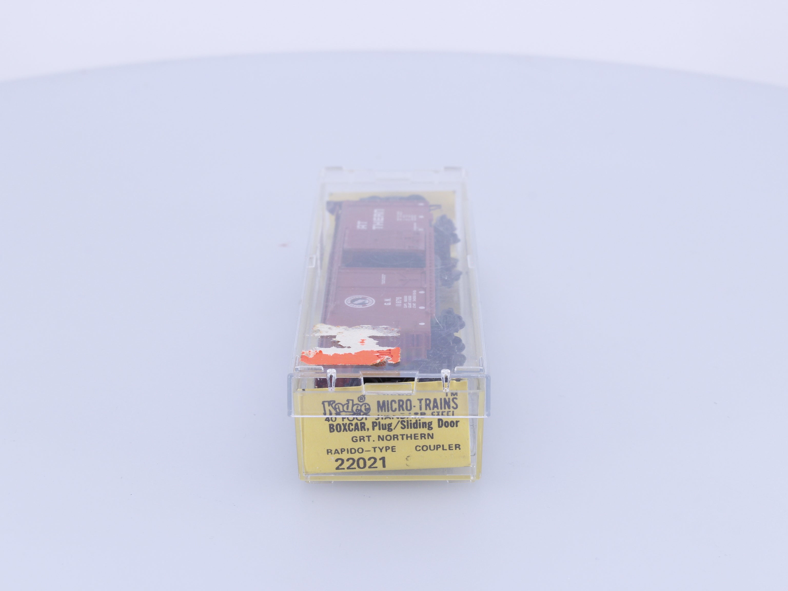 Micro Trains 22021 N 40' Standard Box Car Plug & Sliding Door Great Northern (GN) 11876 (#4)