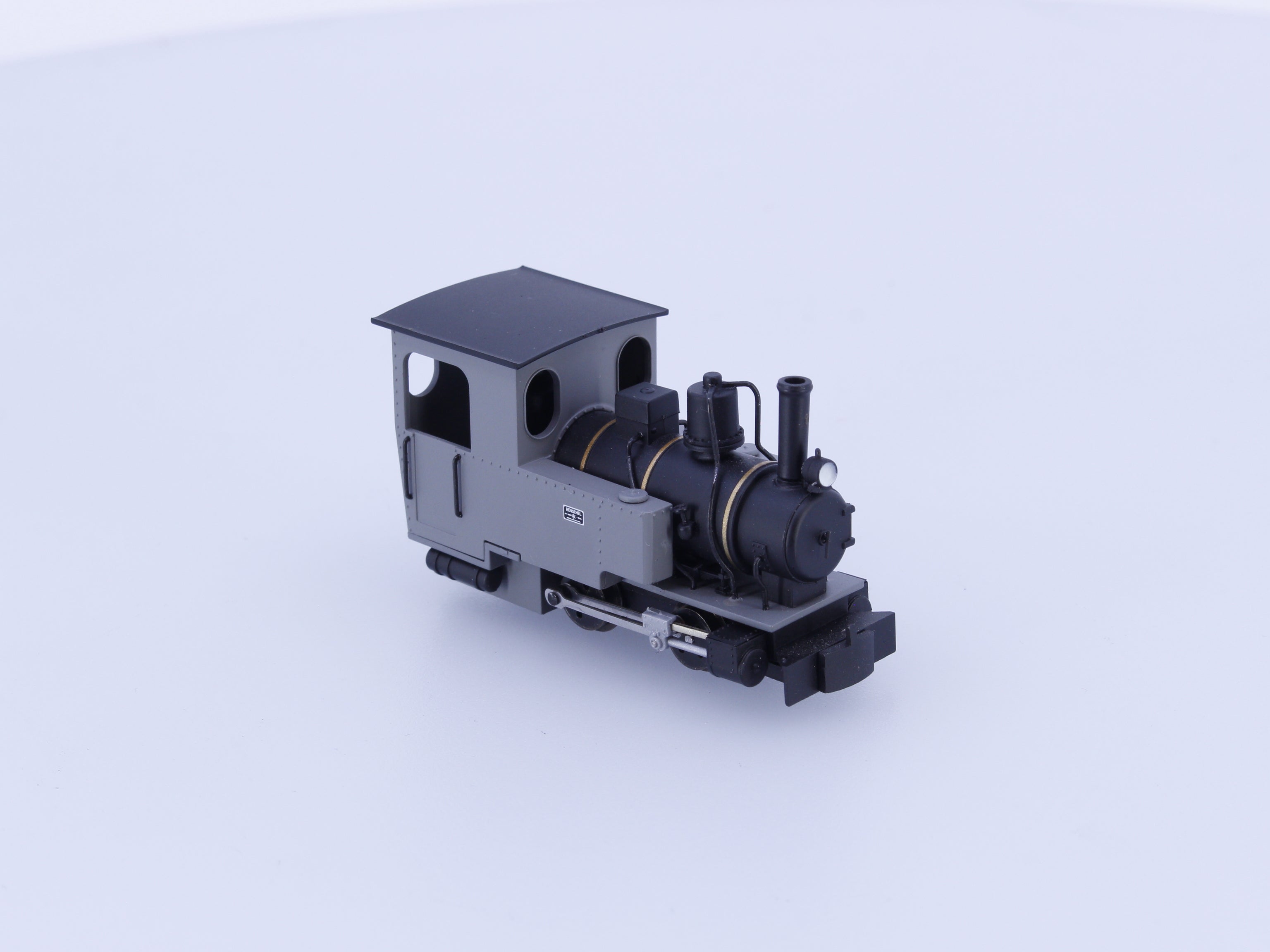 Minitrains 2063 N 0-4-0 Steam Locomotive Analog DC
