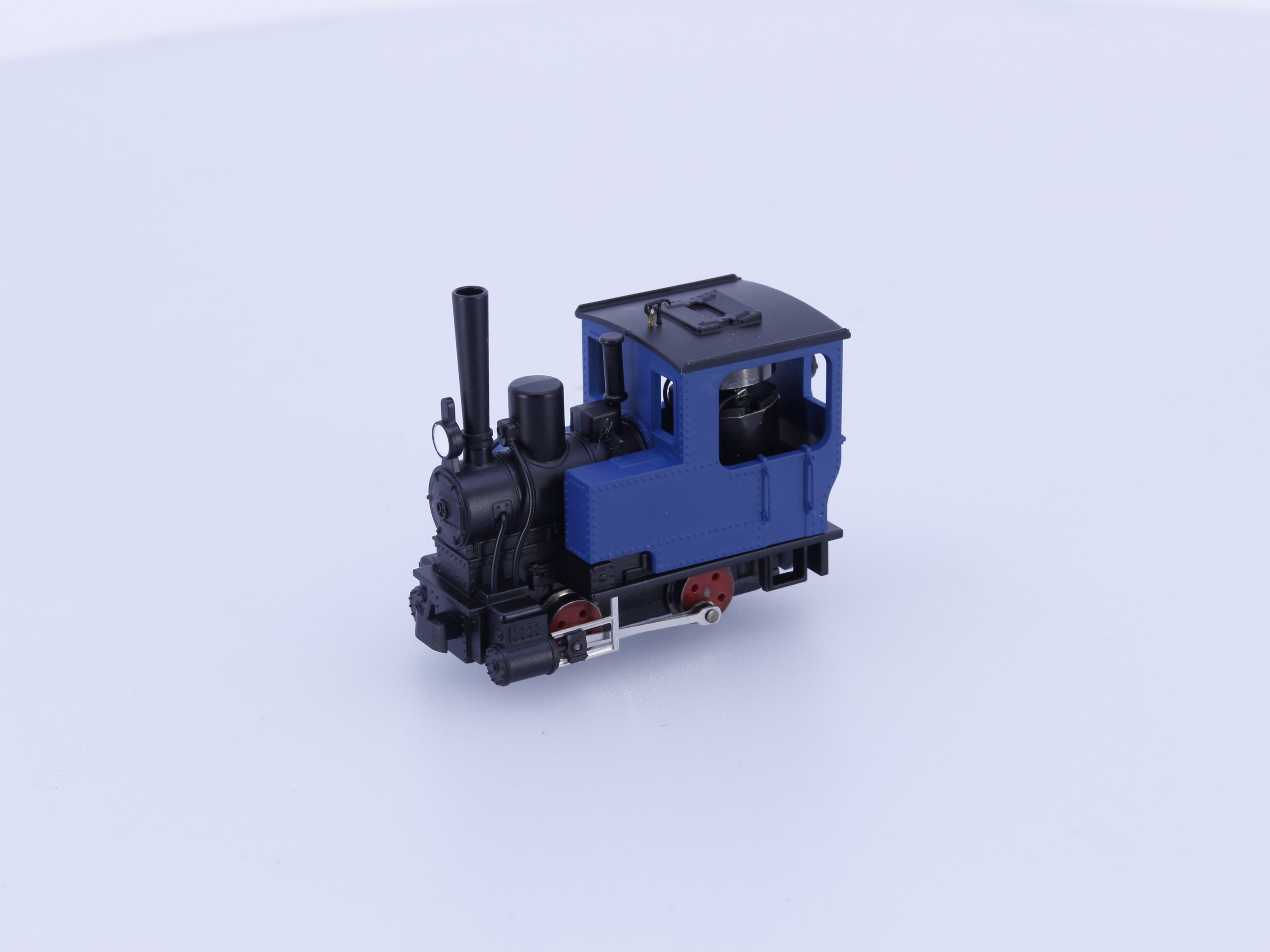 Minitrains 5043 N 0-4-0 Steam Locomotive Analog DC