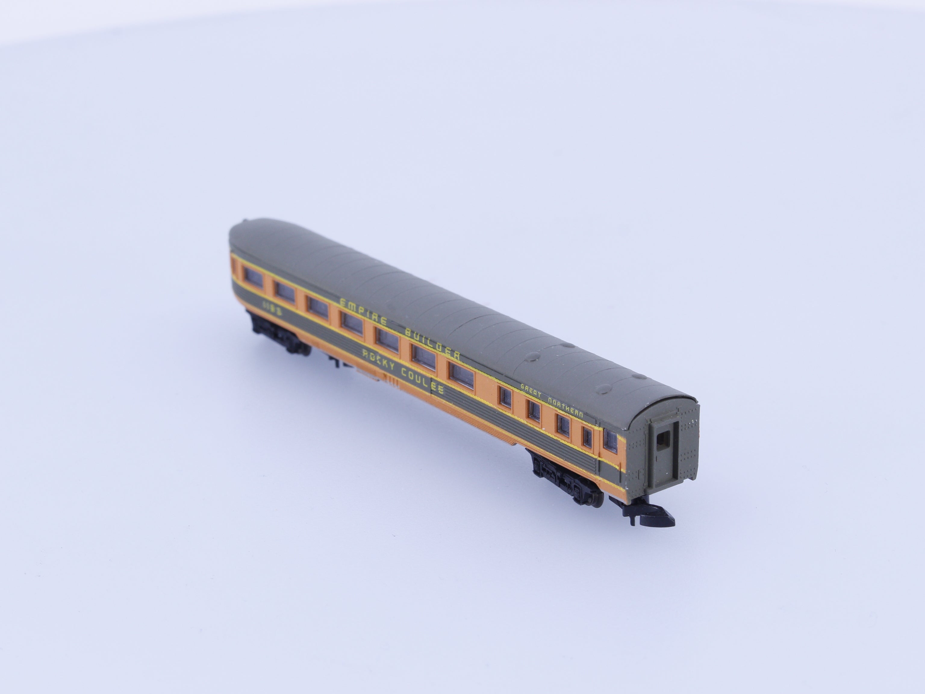 Marklin Z Empire Builder Observation Passenger Car Great Northern (GN) 1183