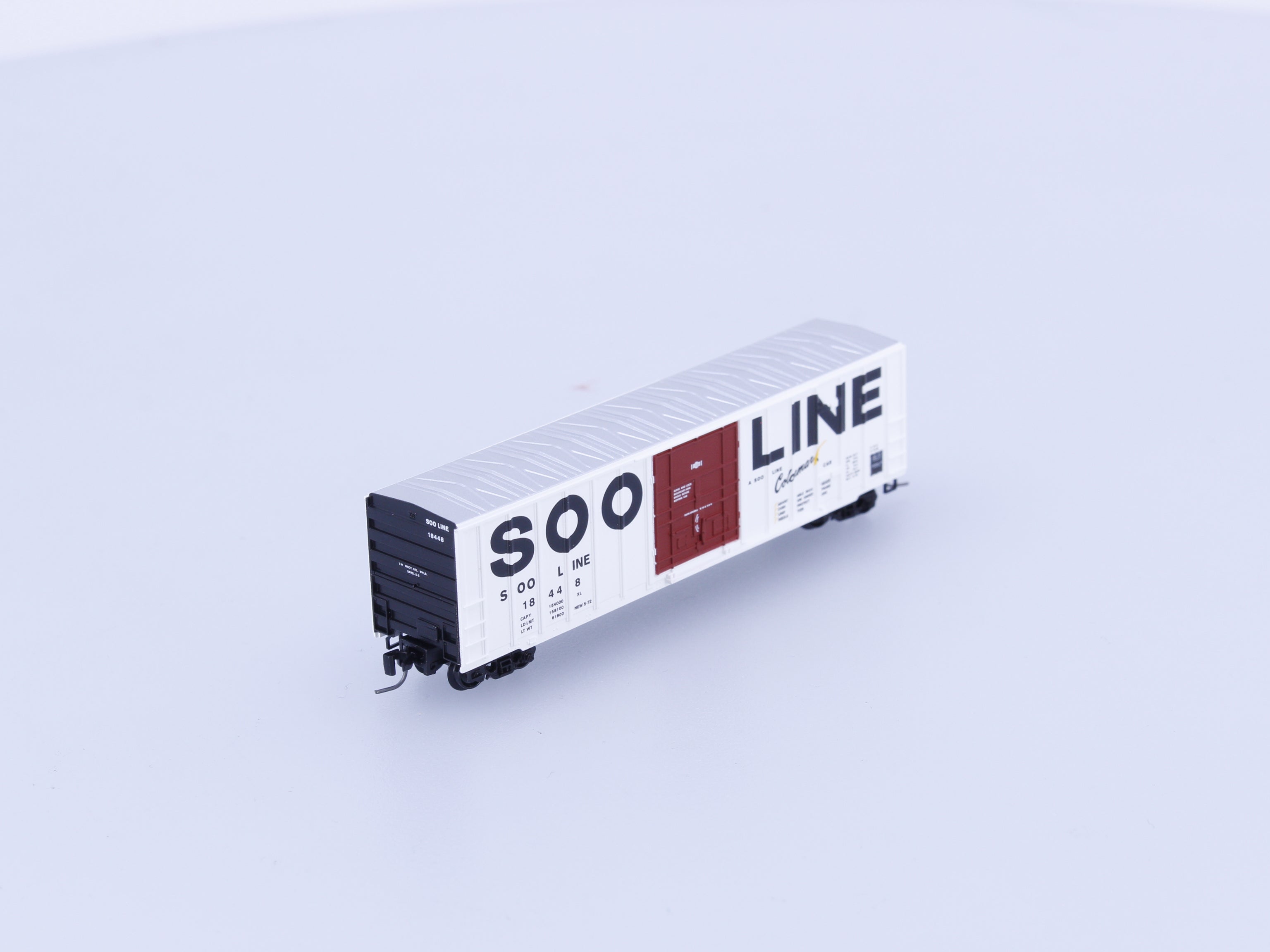 Micro Trains 511 00 031 Z 50' Rib Side Box Car, Single Door w/o Roofwalk Soo Line (SOO) 18448