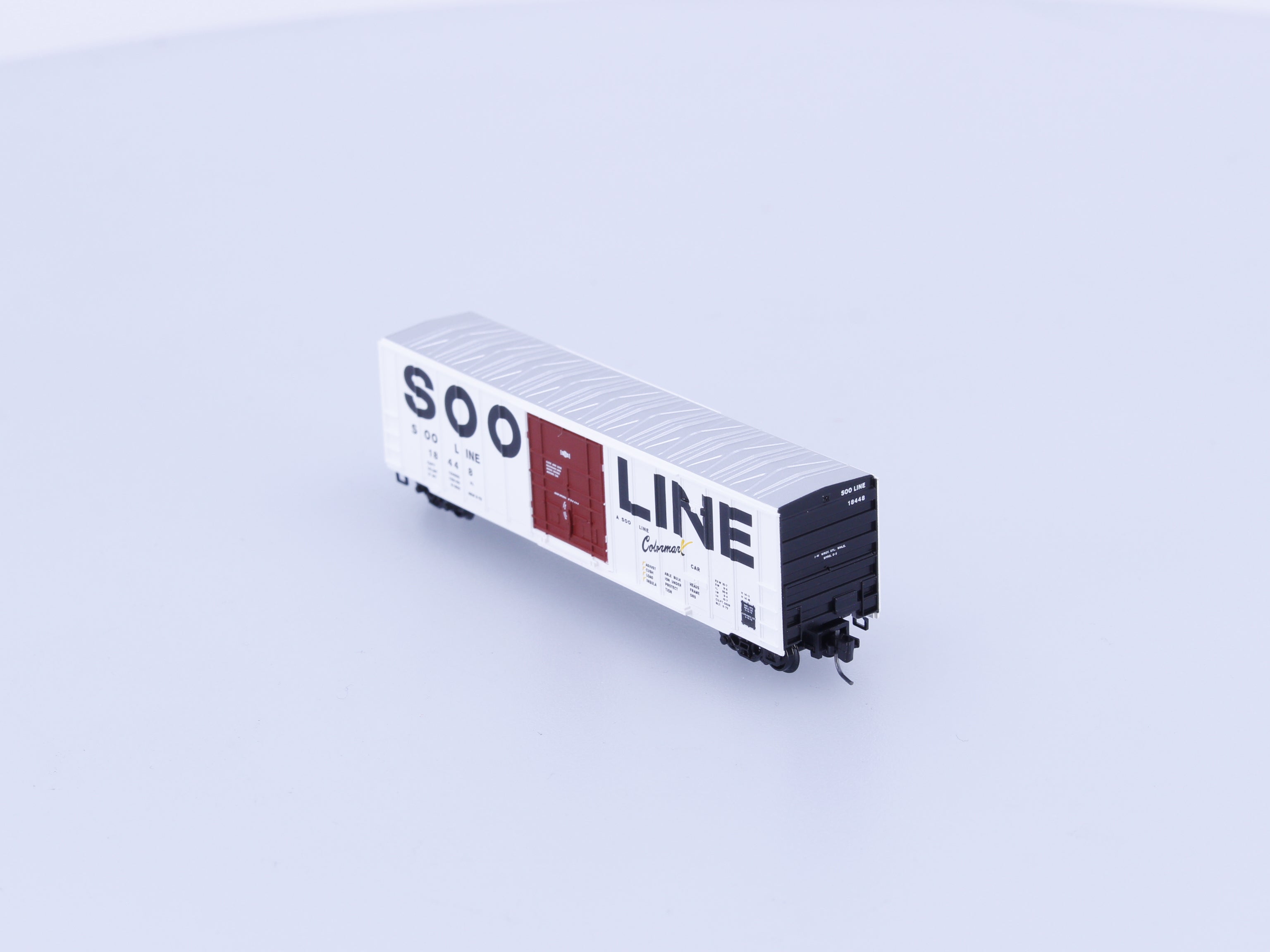 Micro Trains 511 00 031 Z 50' Rib Side Box Car, Single Door w/o Roofwalk Soo Line (SOO) 18448