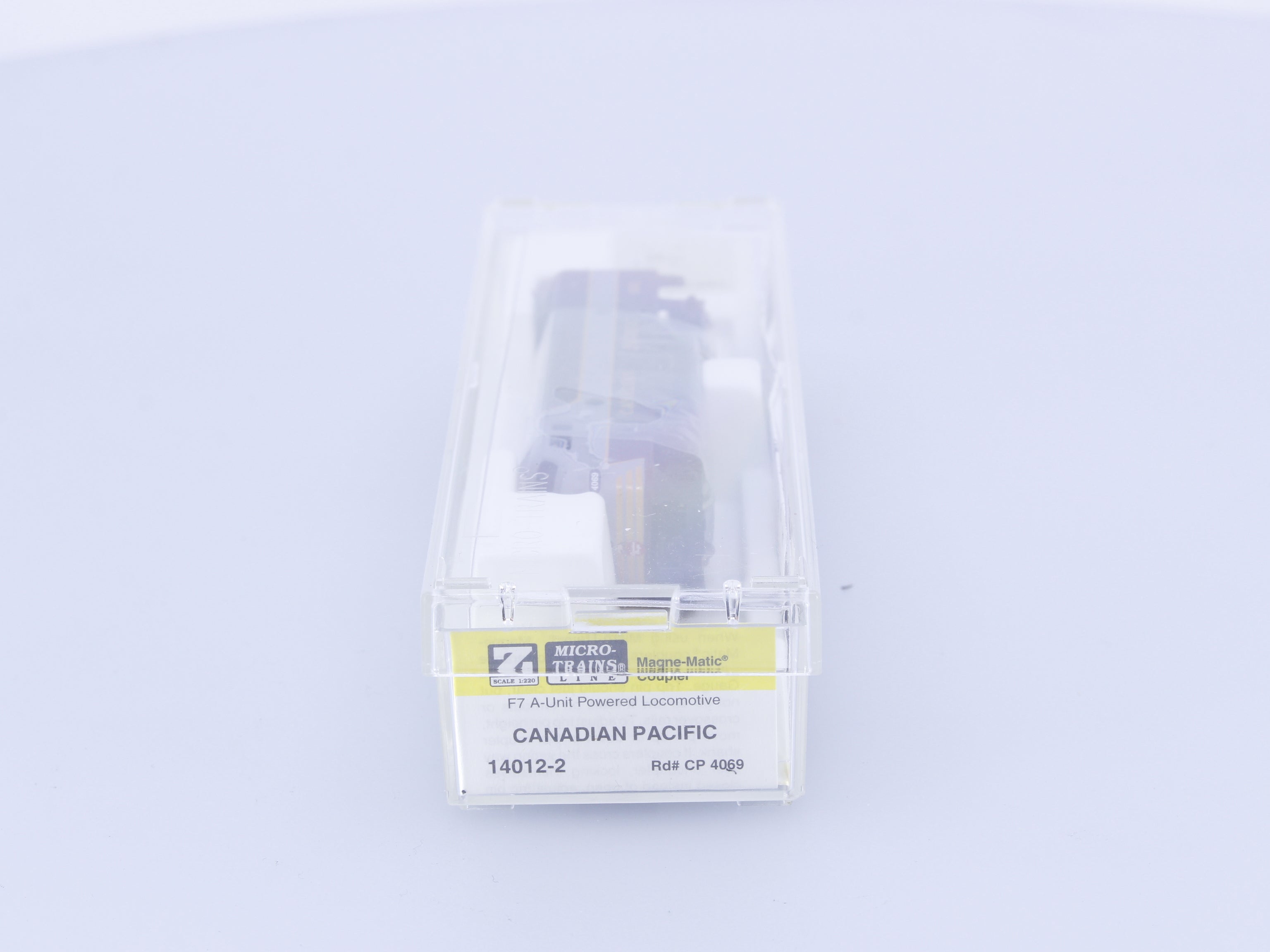 Micro Trains 14012-2 Z F7 A-Unit Diesel Locomotive Canadian Pacific (CP) 4069 Analog DC