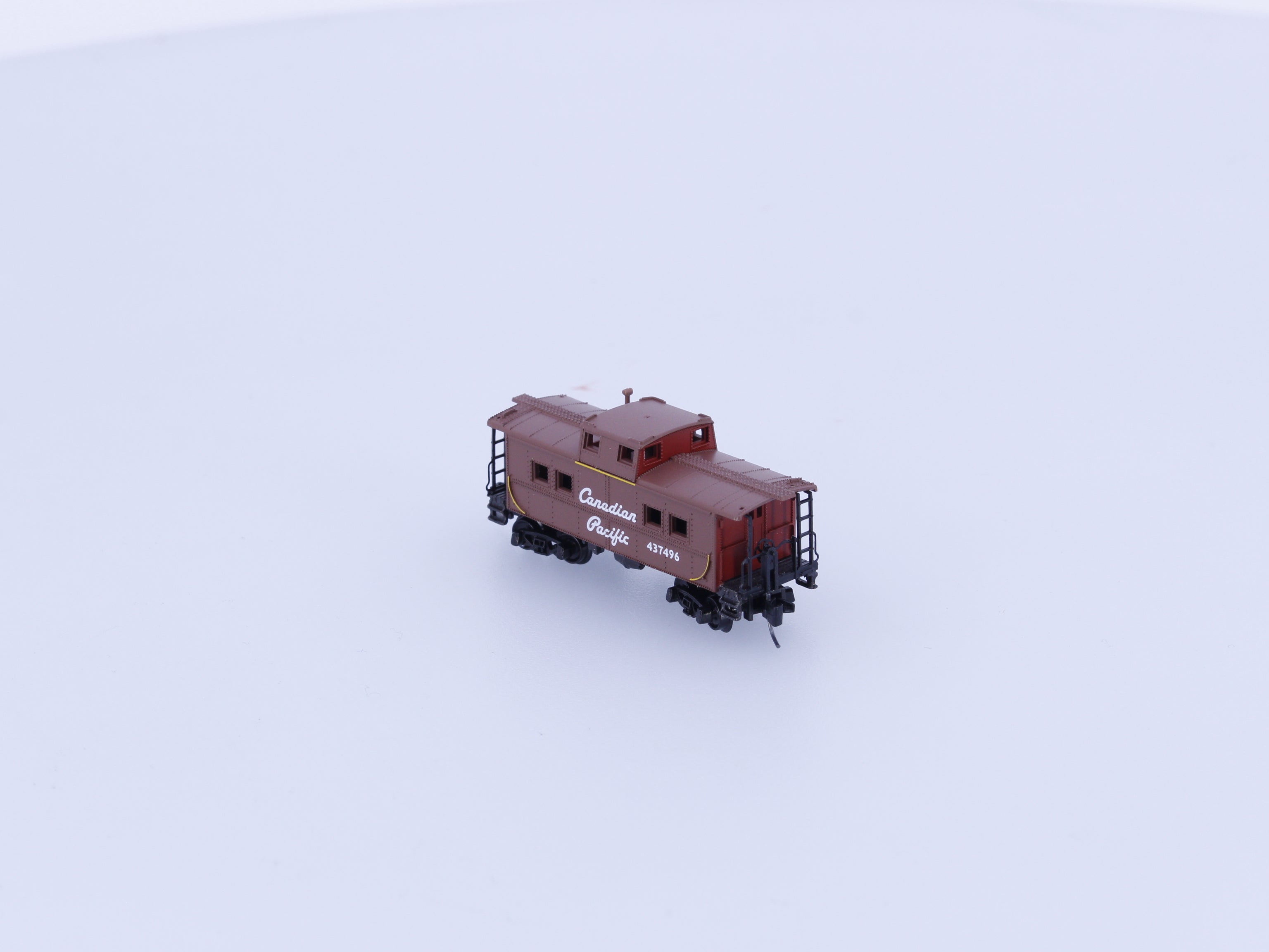 Micro Trains 535 00 170 Z Caboose Canadian Pacific (CP) 437496 (#1)
