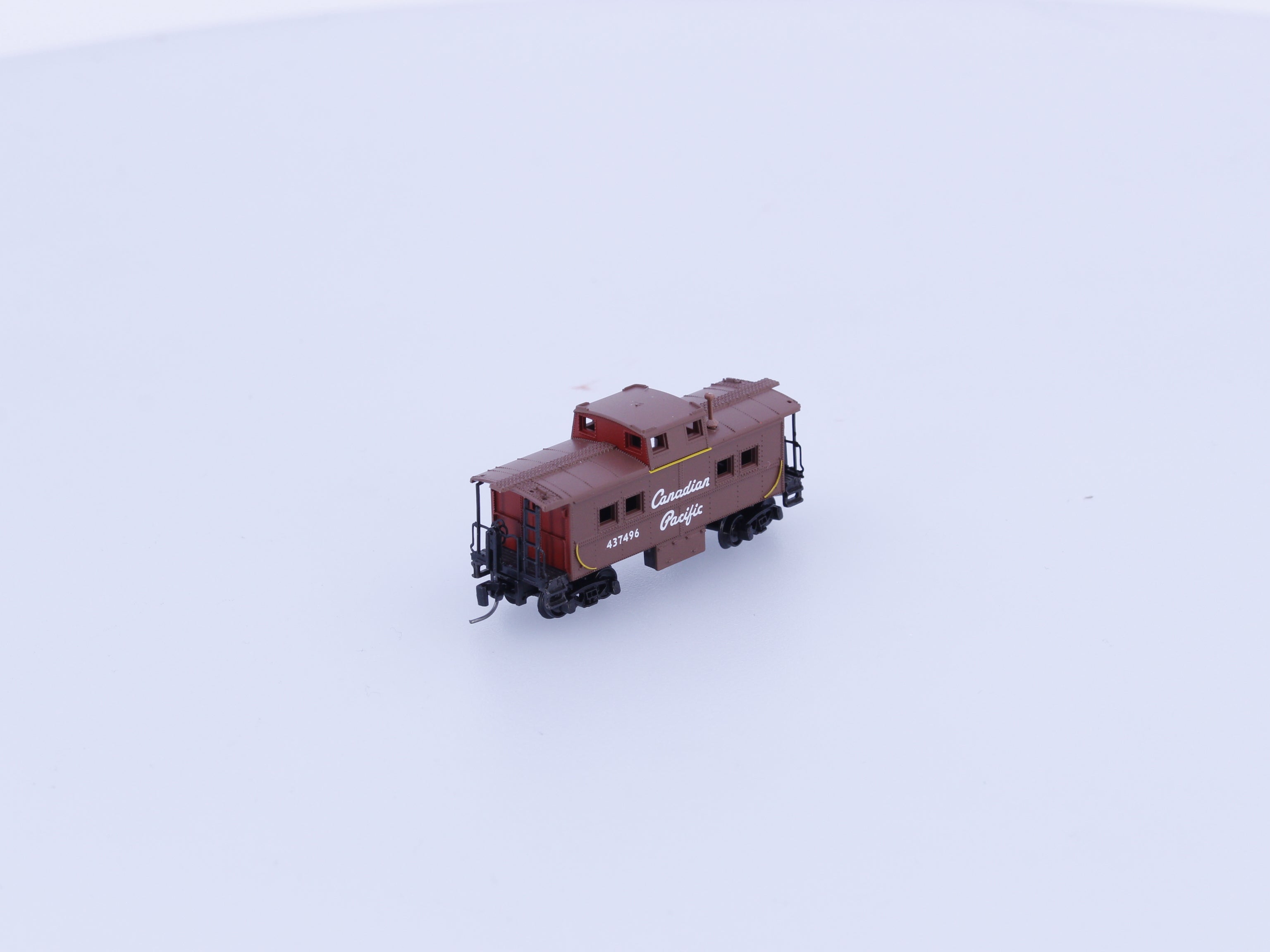 Micro Trains 535 00 170 Z Caboose Canadian Pacific (CP) 437496 (#2)