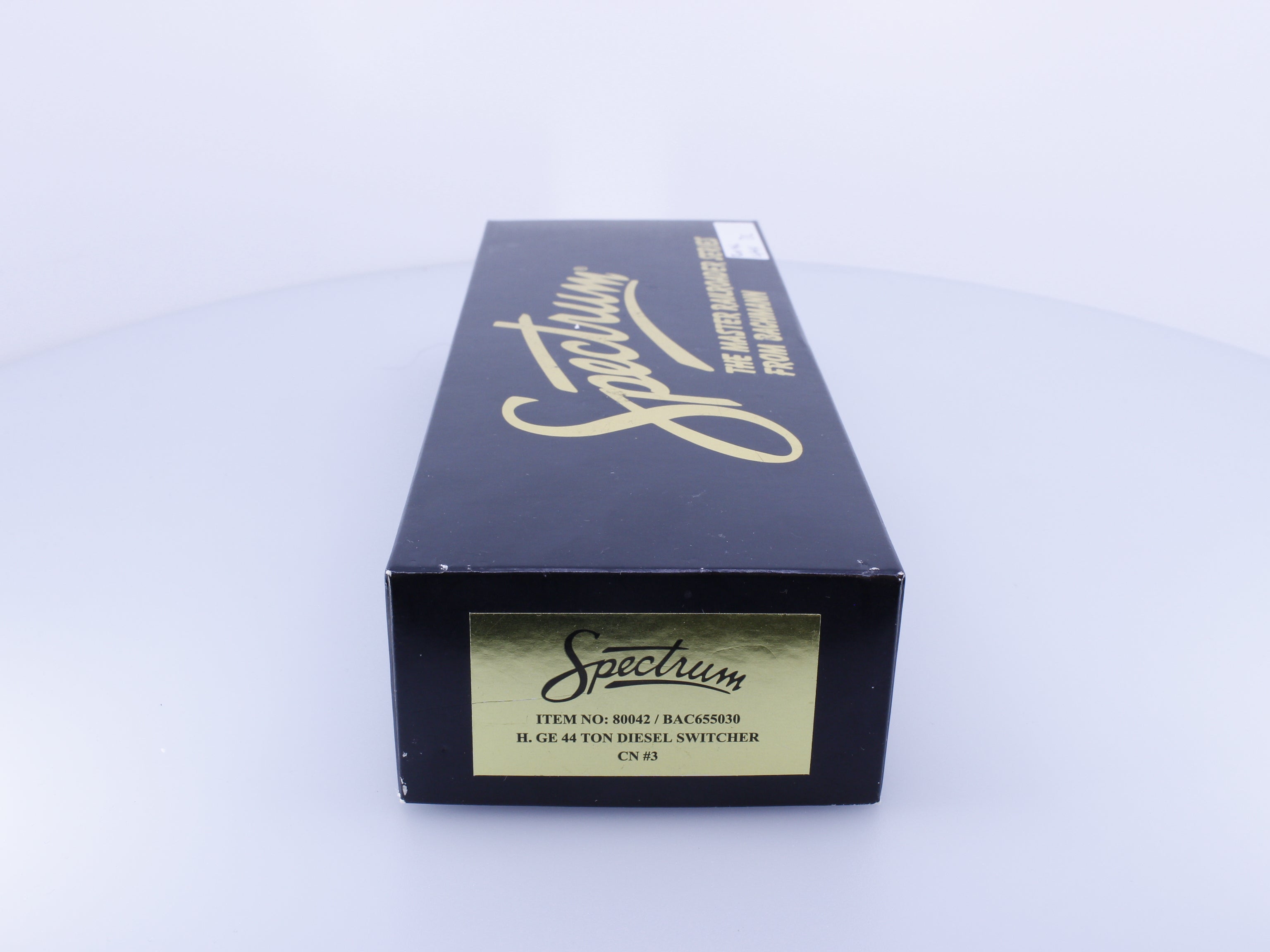 Spectrum 80042 HO 44 Ton Diesel Switcher Locomotive Canadian National (CN) 3 Analog DC