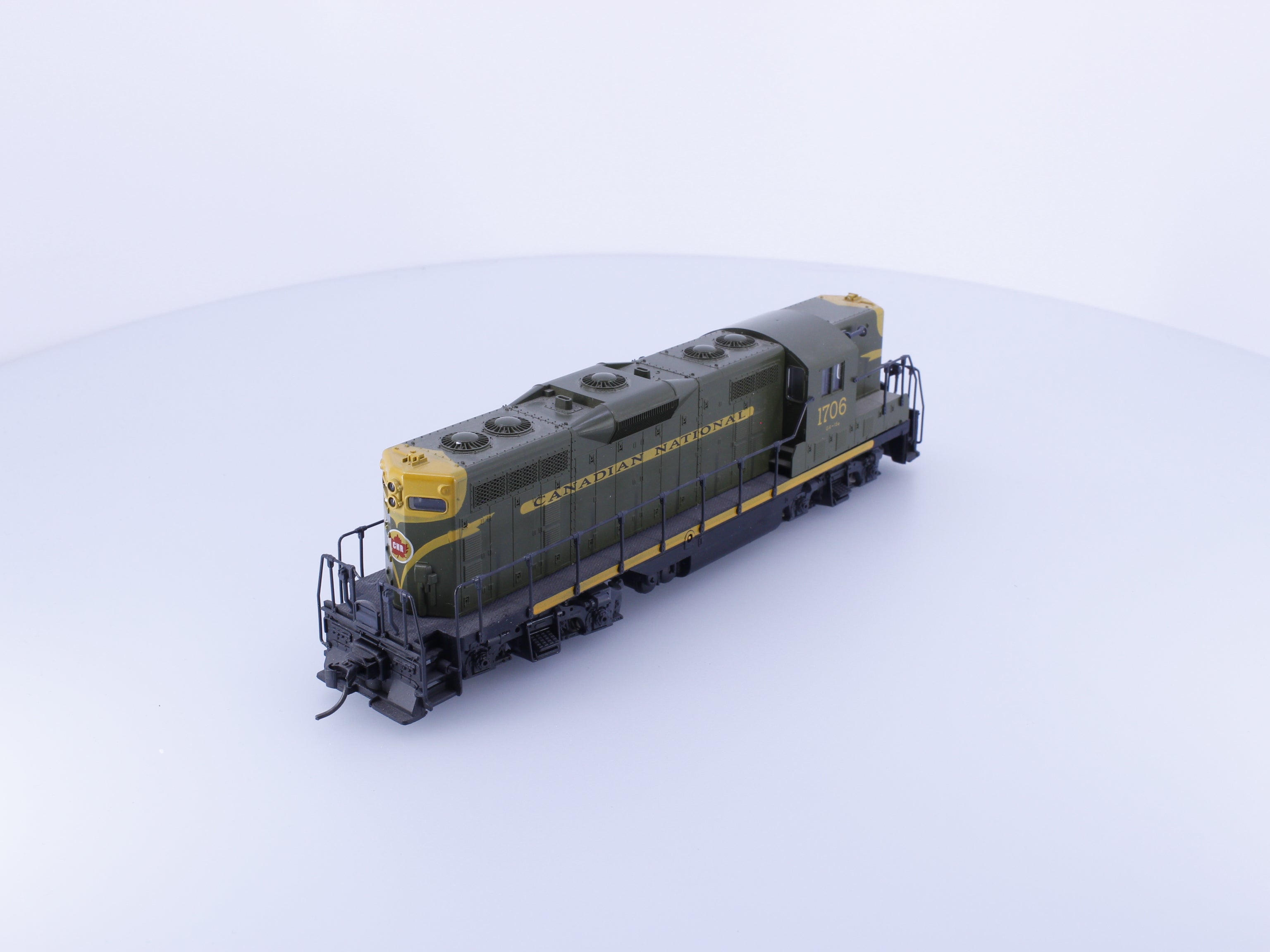 Atlas 8229 HO GP-7 Diesel Locomotive Canadian National (CN) 1706 Analog DC