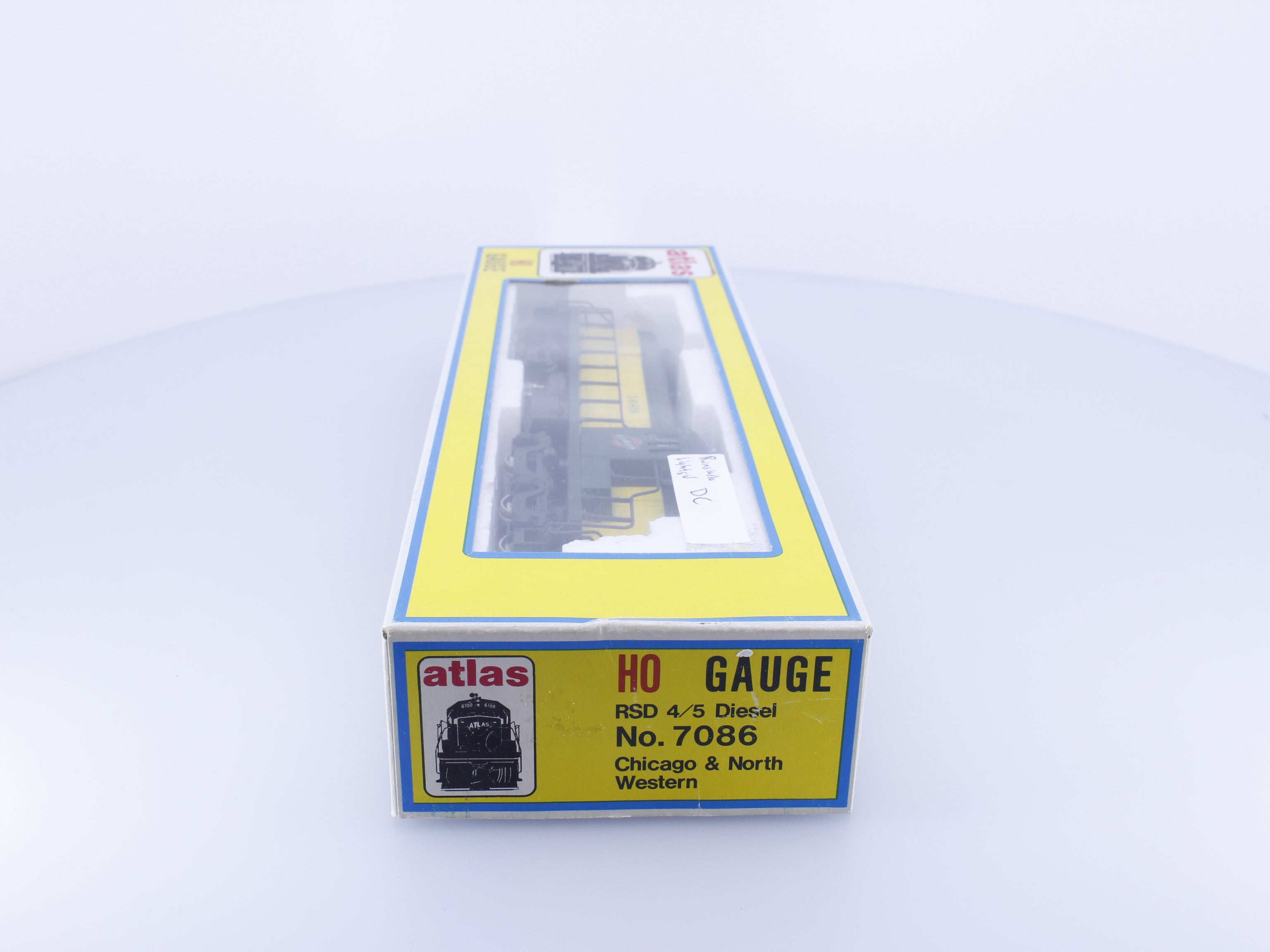 Atlas 7086 HO RSD-4/5 Diesel Locomotive Chicago and North Western (CNW) 1689 Analog DC