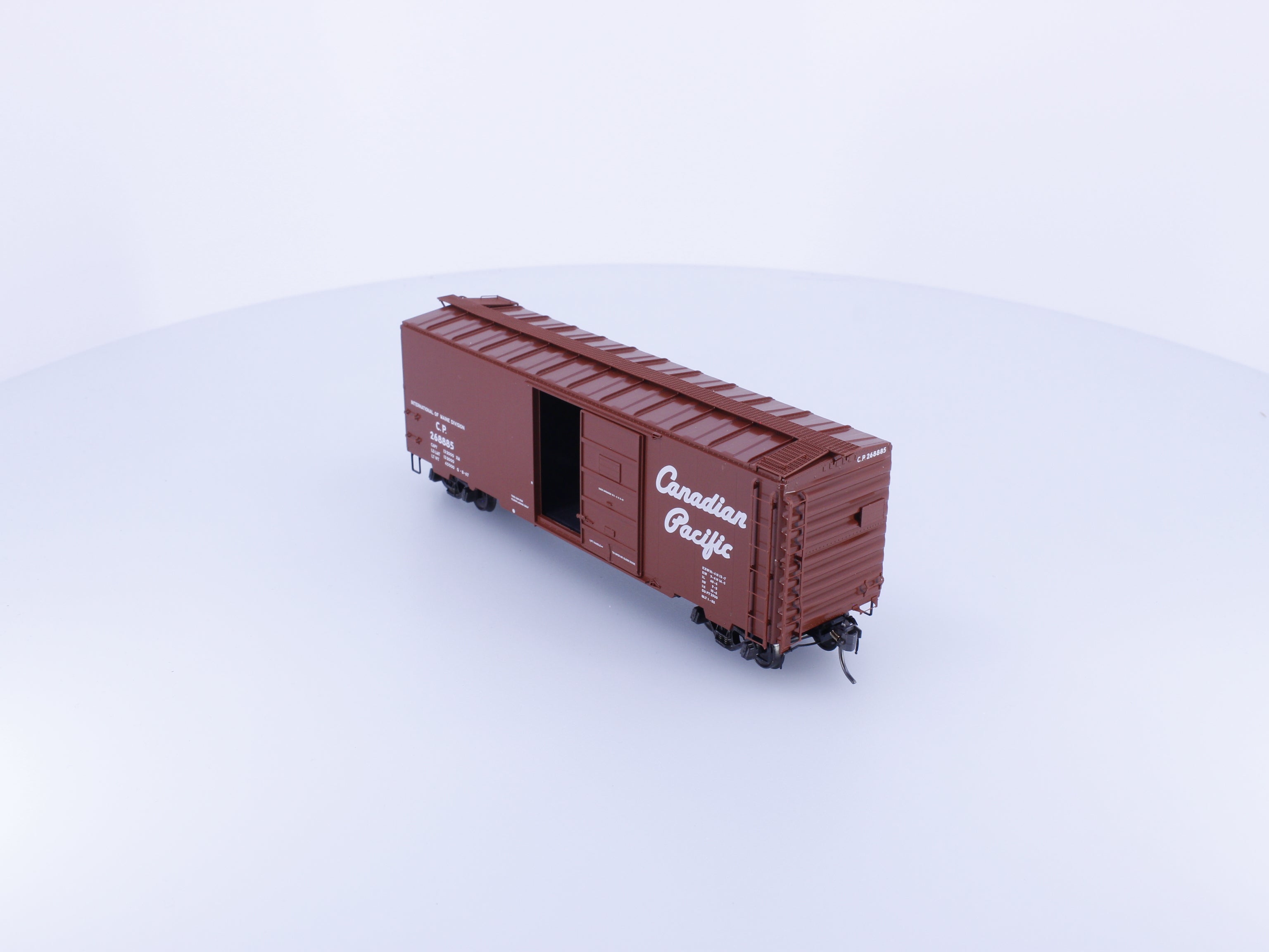 Kadee 4044 HO 40' PS-1 Standard Box Car Canadian Pacific (CP) 268885