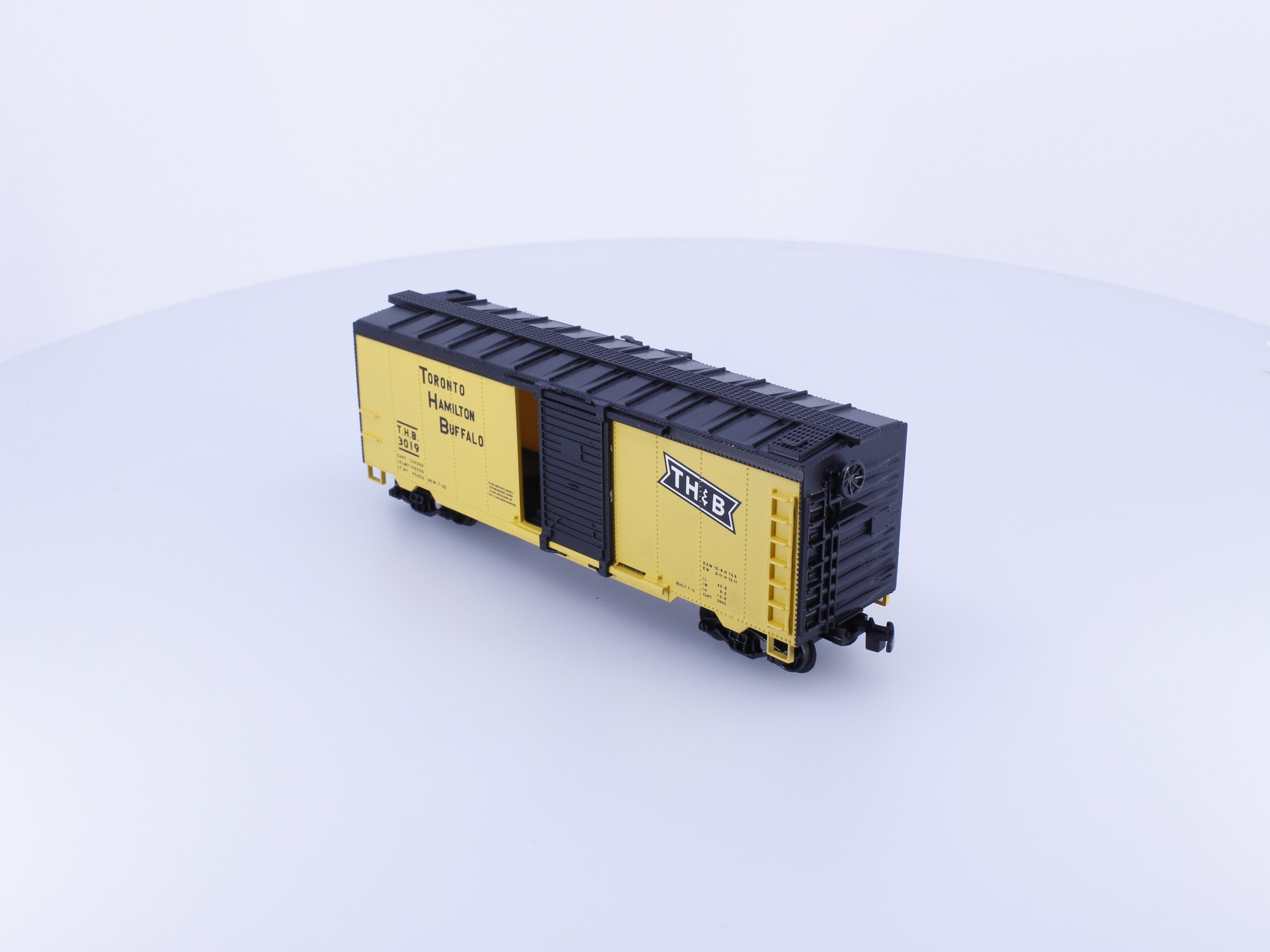 Lifelike 8462D HO 40' Box Car Toronto Hamilton and Buffalo (THB) 3019