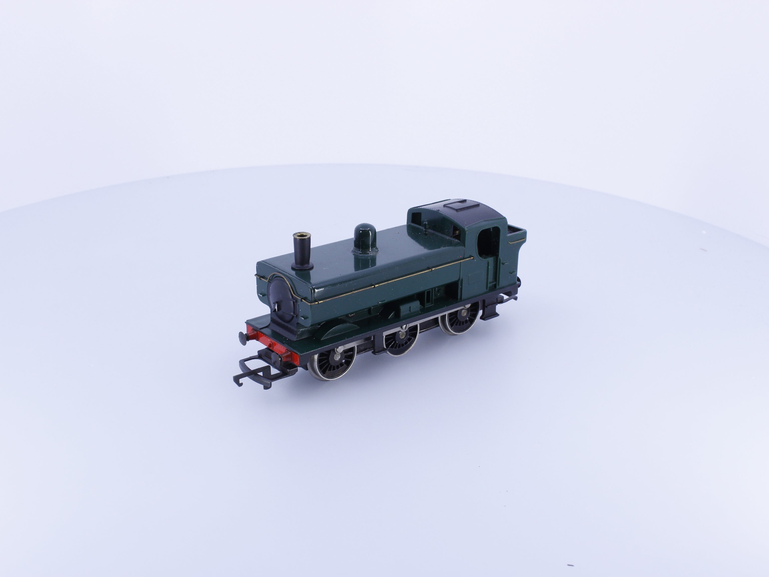Hornby HO 0-6-0 Steam Locomotive Analog DC