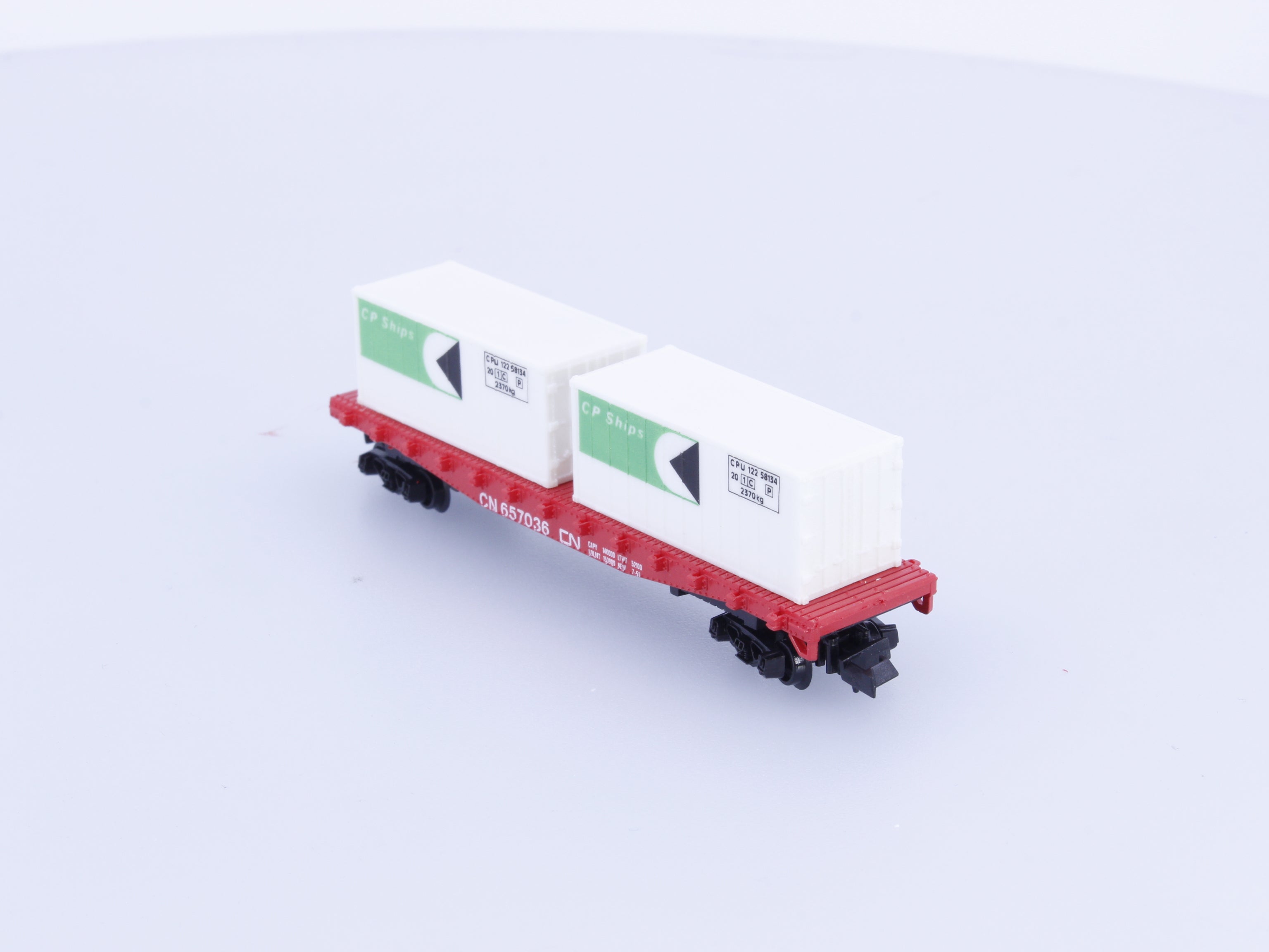 Model Power 4001 N 50' Flat Car with 2 Containers Canadian National (CN) 657036