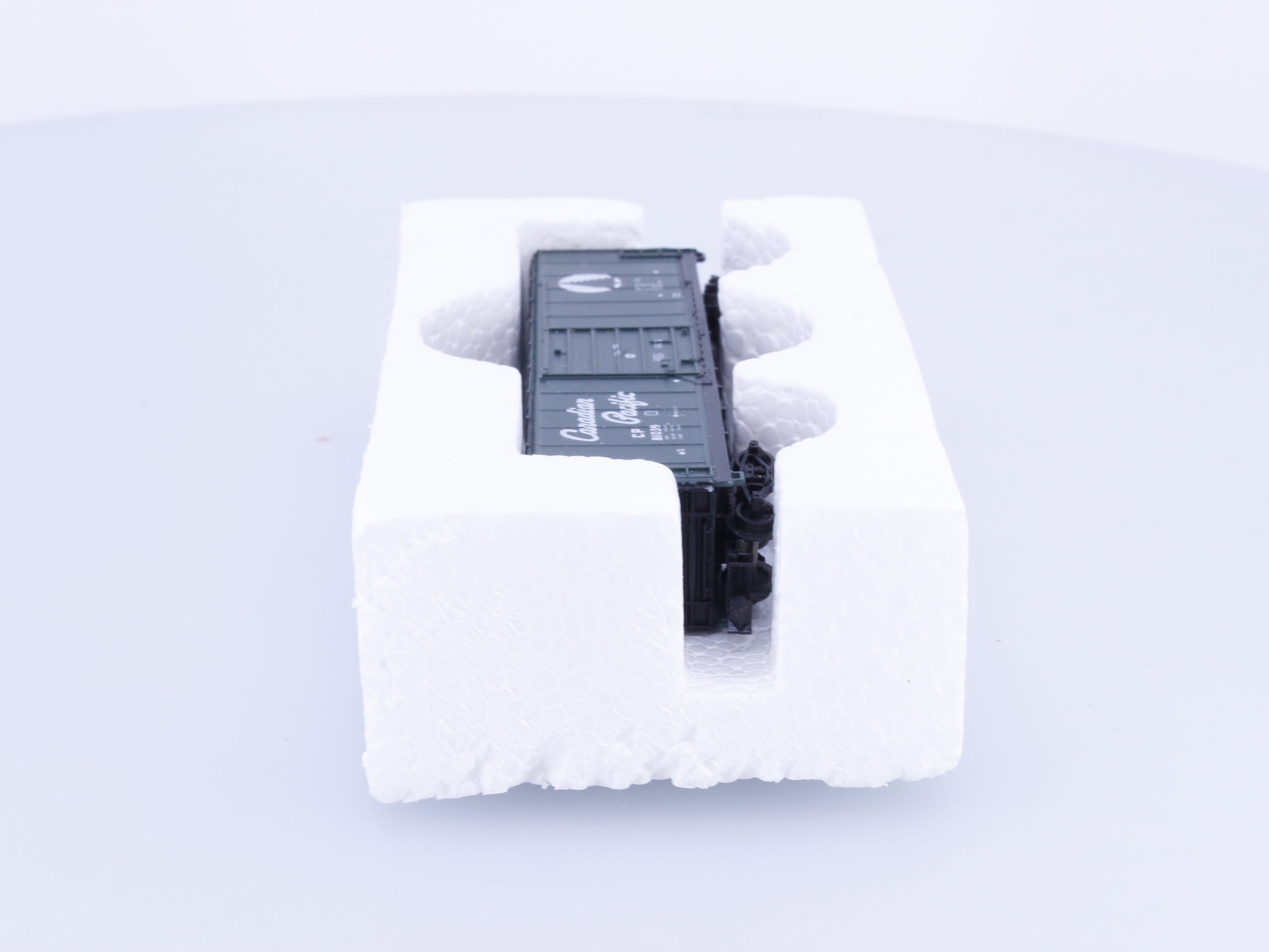 Lifelike 8466B N Evans 50' Boxcar Lumber Canadian Pacific (CP) 81039