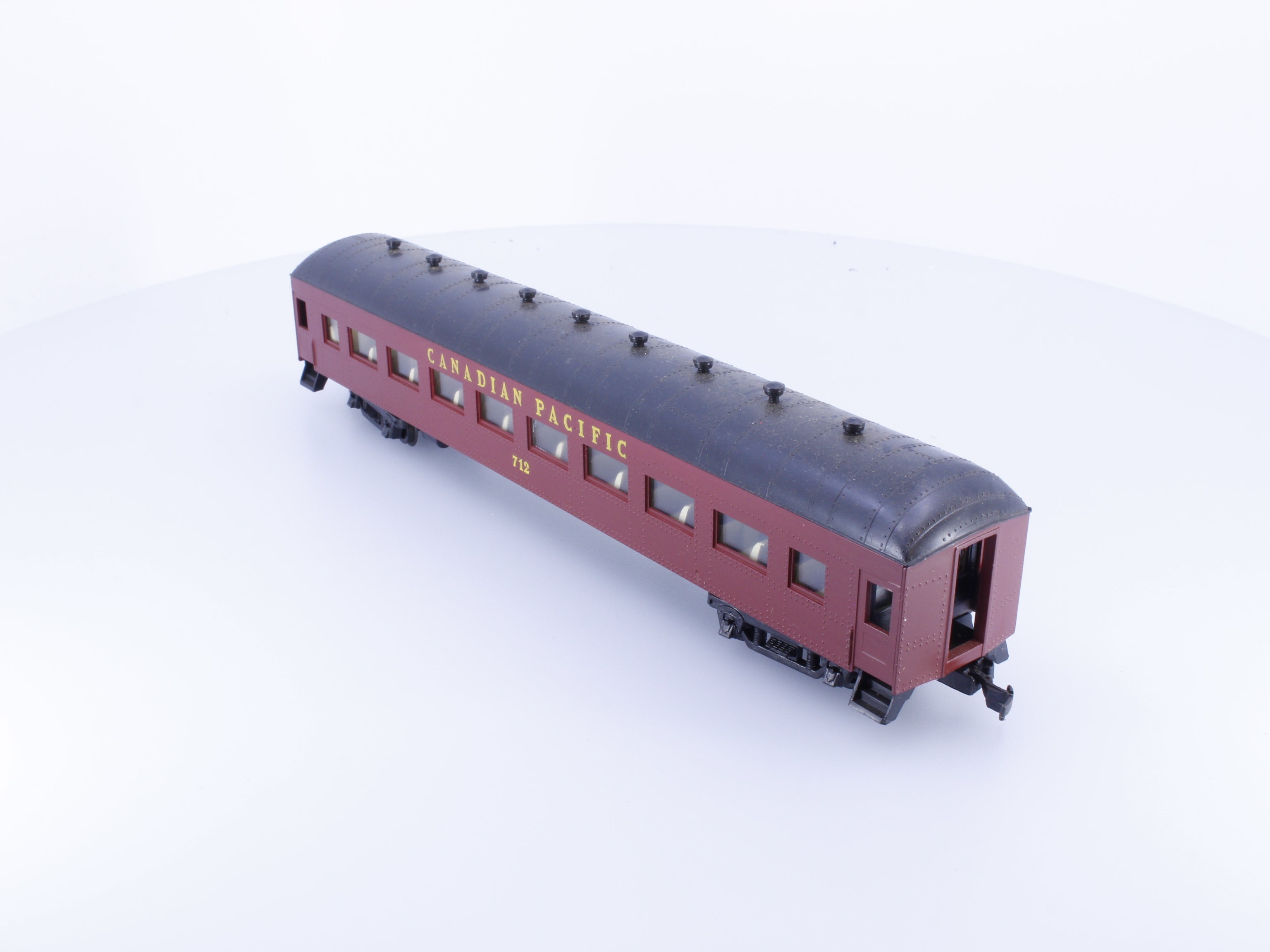 Model Power 9917 HO Passenger Coach Canadian Pacific (CP) 712 (#2)