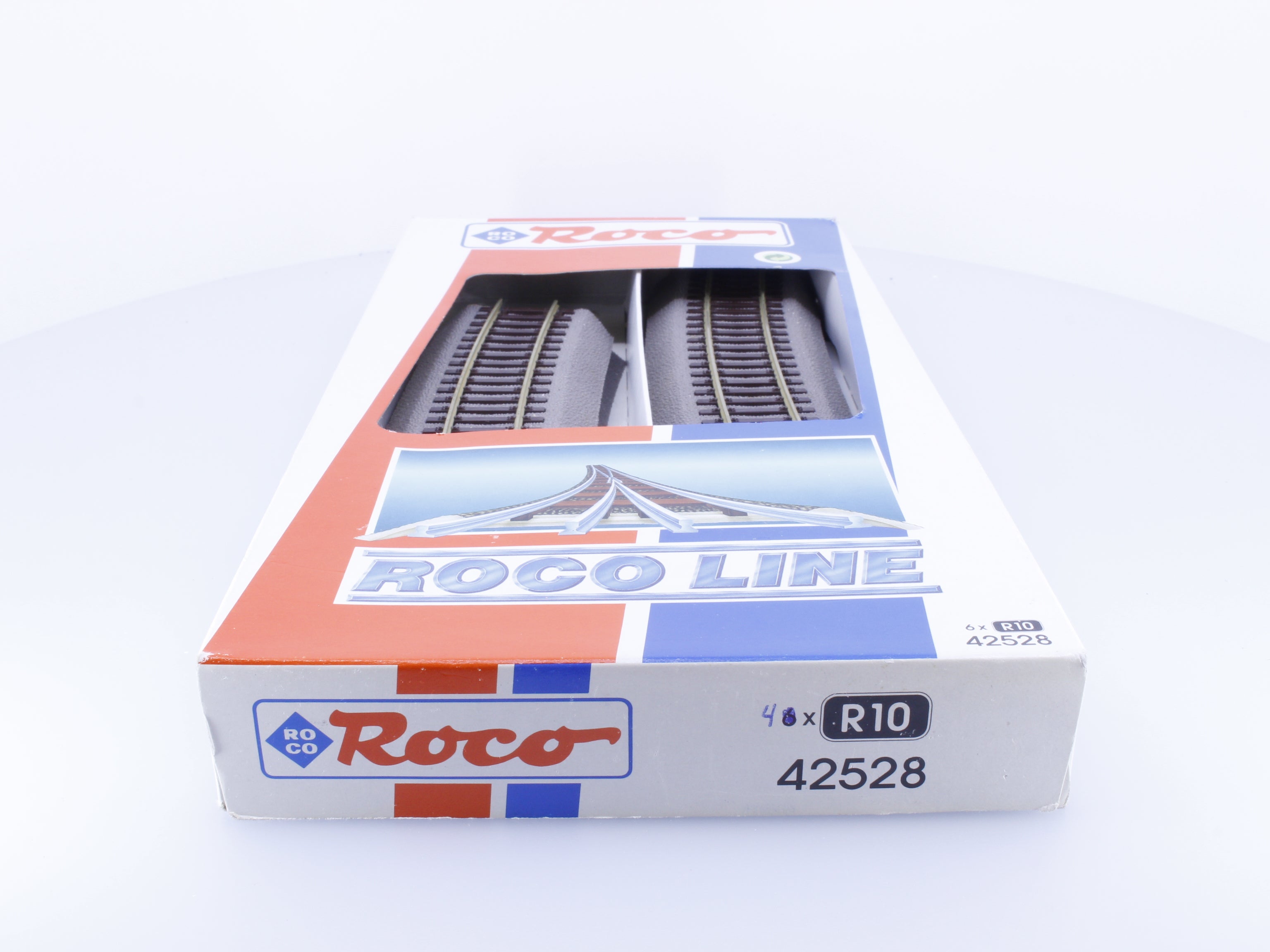 Roco 42528 HO R10 Curved Track 4 Pieces