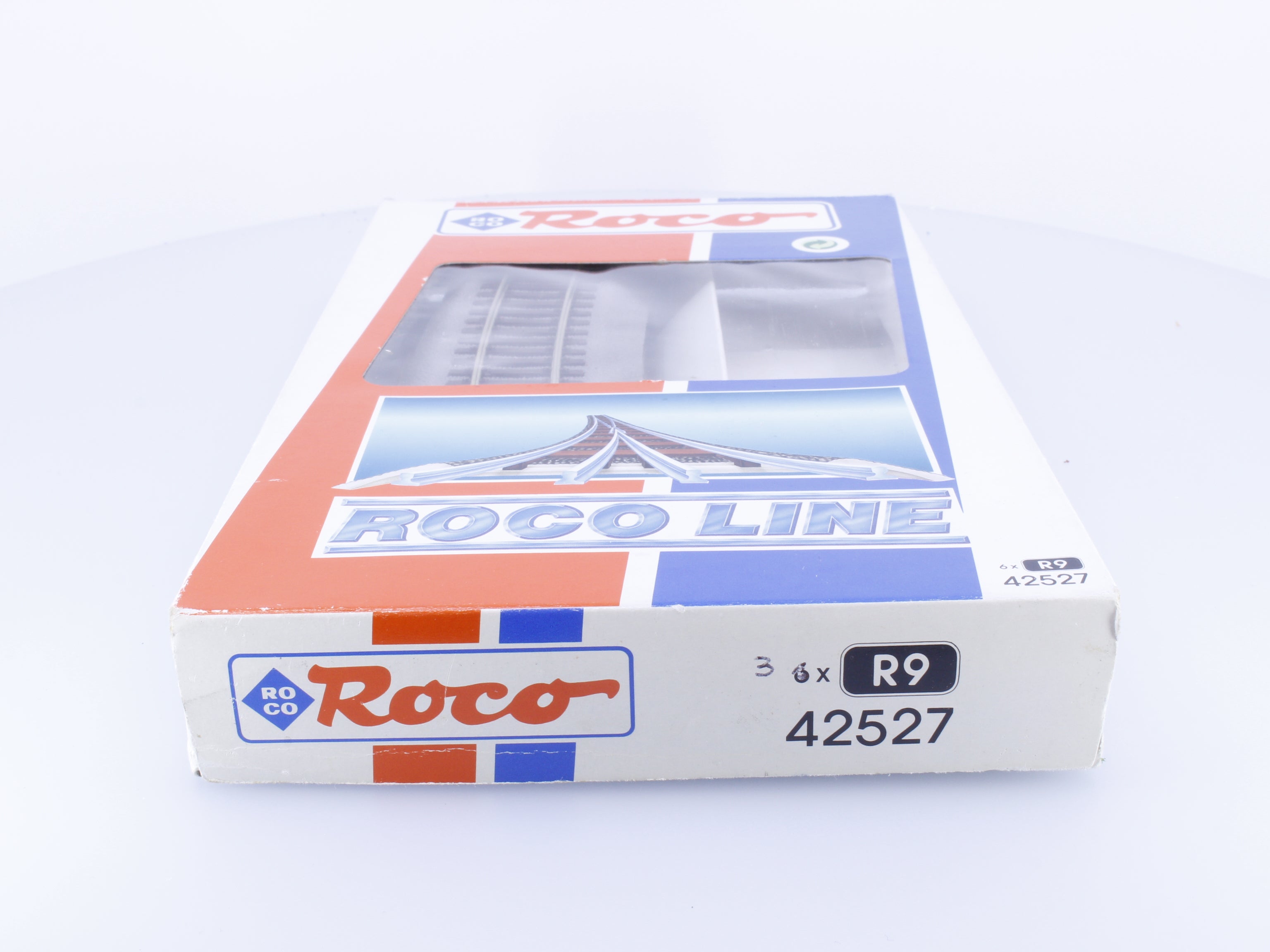Roco 42527 HO R9 Curved Track 3 Pieces