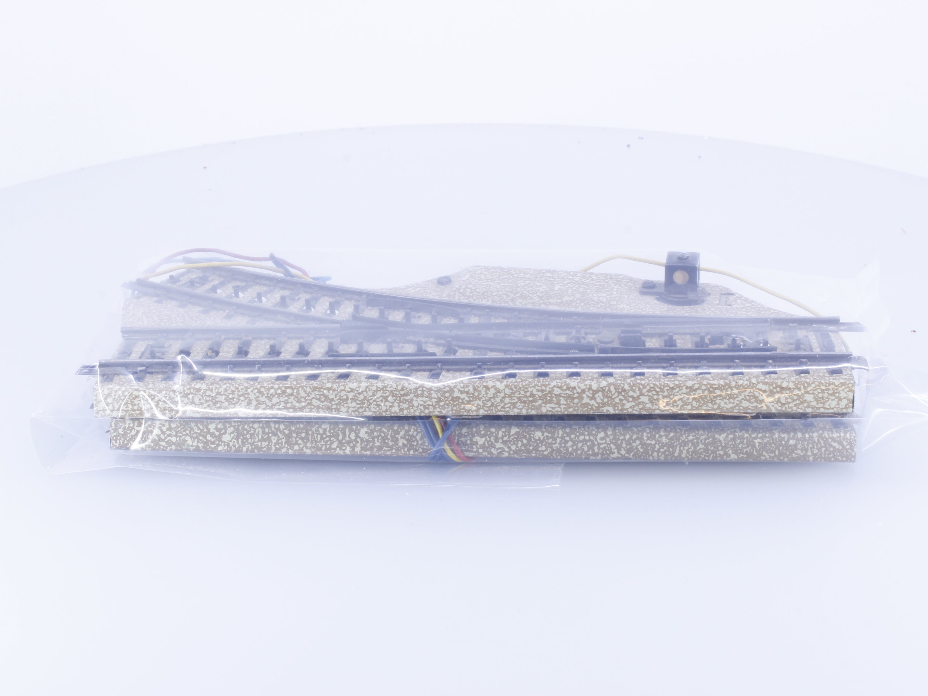 Marklin 3604 HO M Track Pair of Electric Turnouts #1