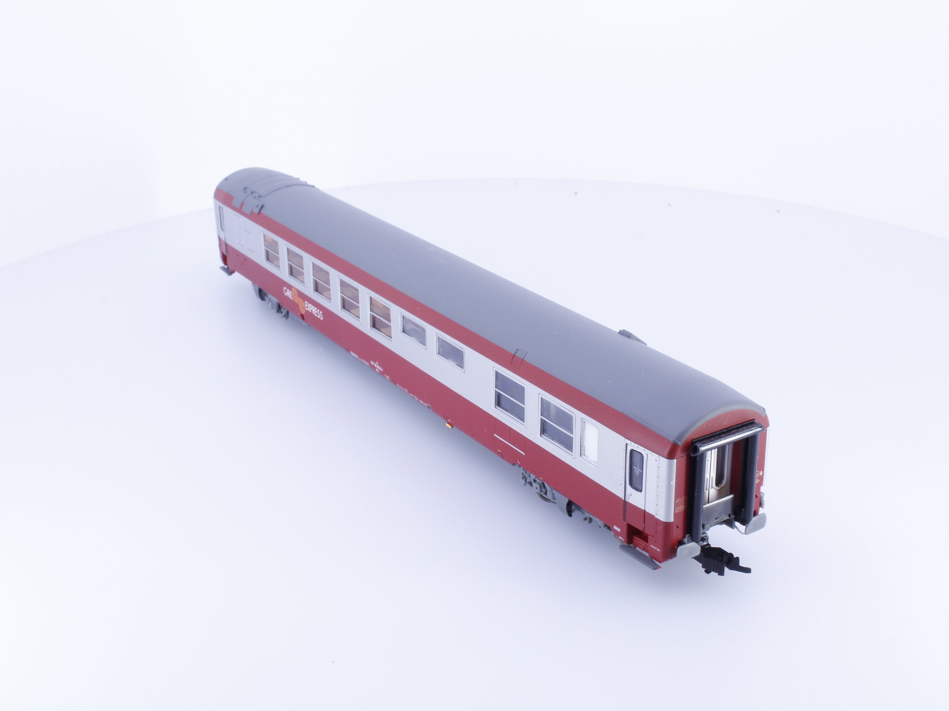 L.S. Models 40150 HO SNCF Voiture Vru Gril Express 114-1