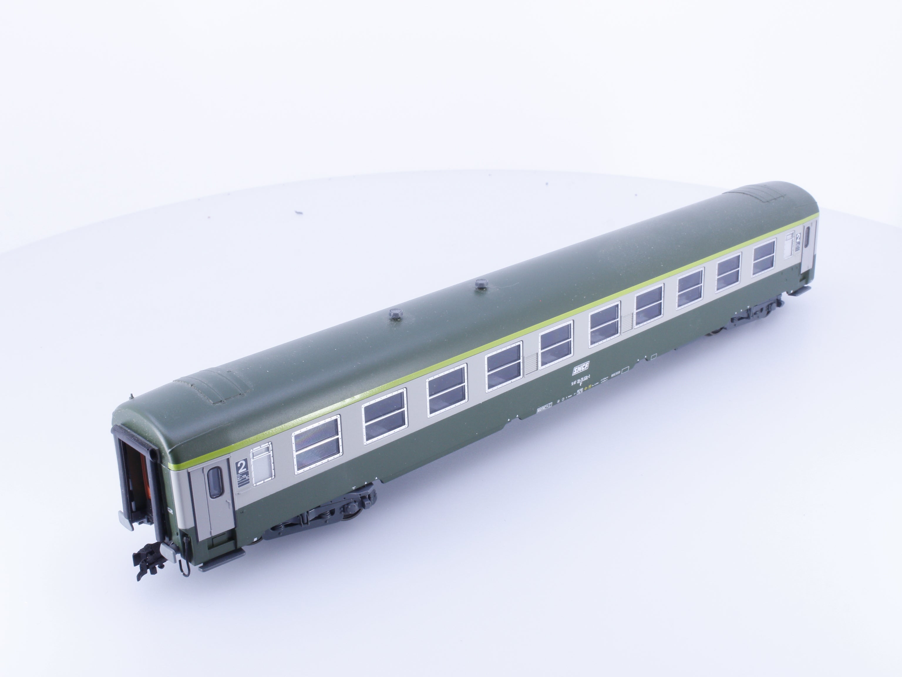Roco 45202 HO SNCF Personenwagen 2.KL 520-2