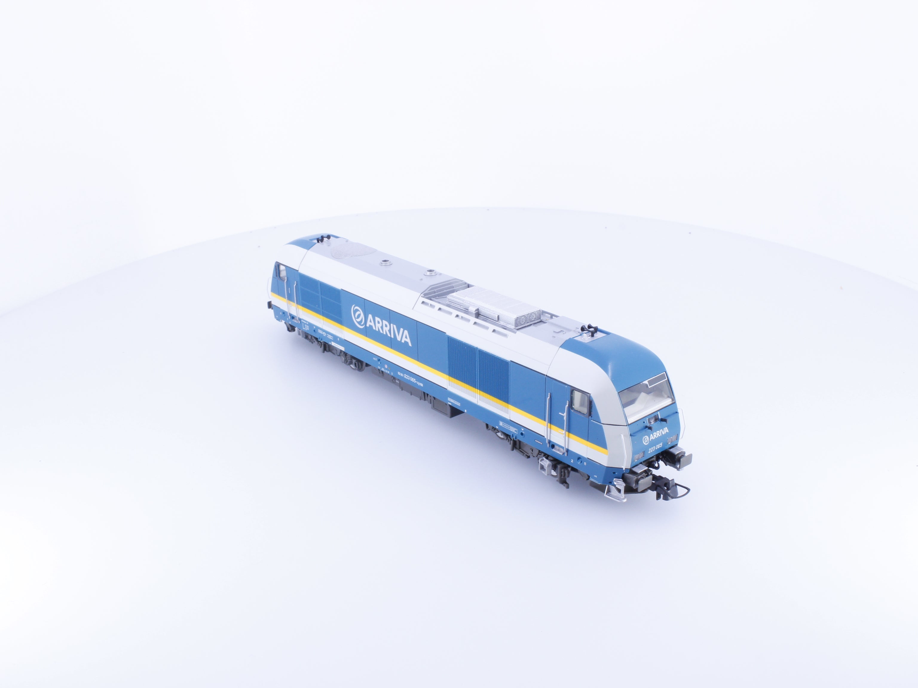 Roco 62833 HO DB BR 223 Arriva Alex Diesel Locomotive 065-4 DCC Ready