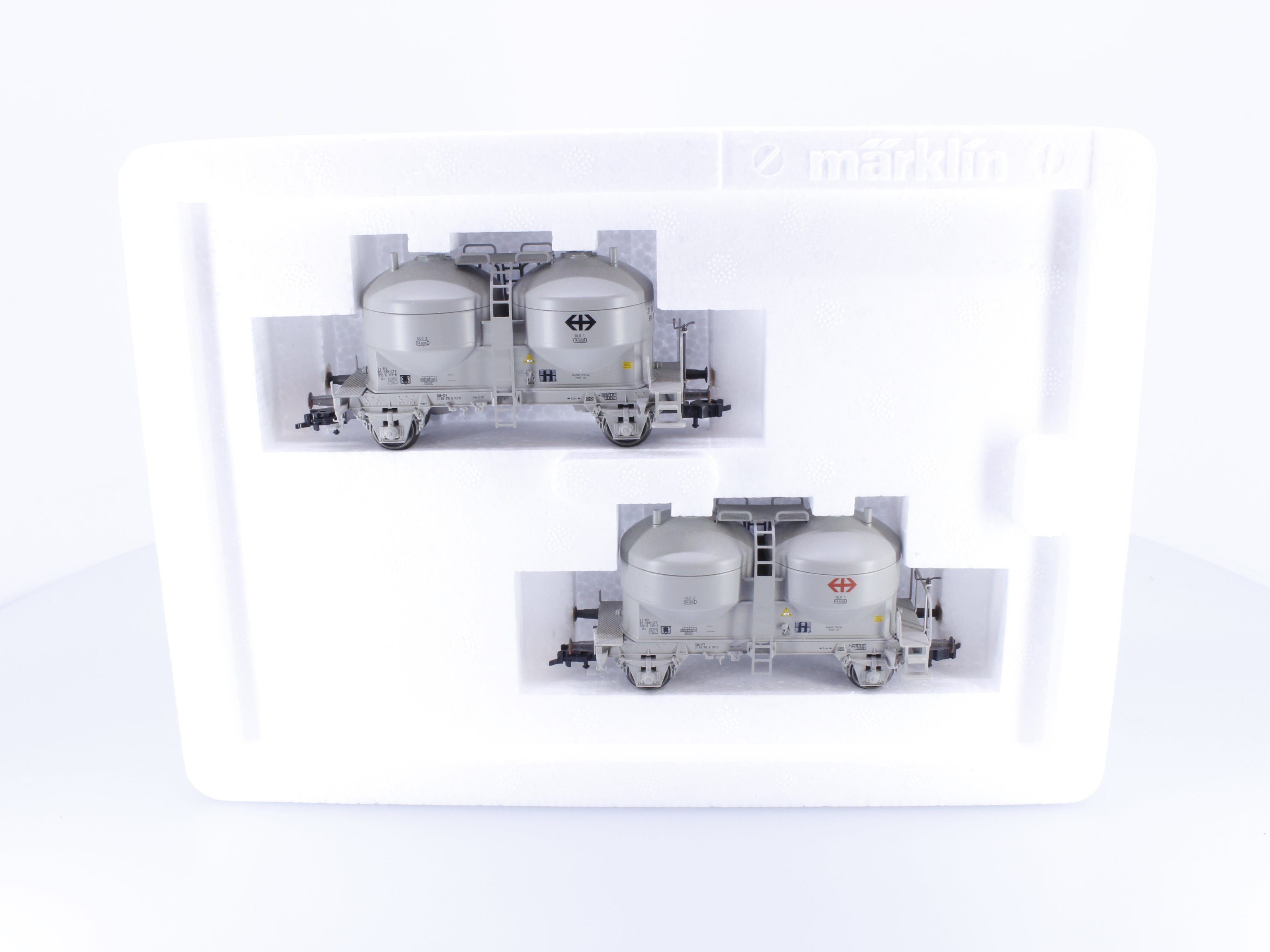 Marklin 47613 HO SBB-CFF-FFS Set 2 Silowagen 2-Bay 113-8