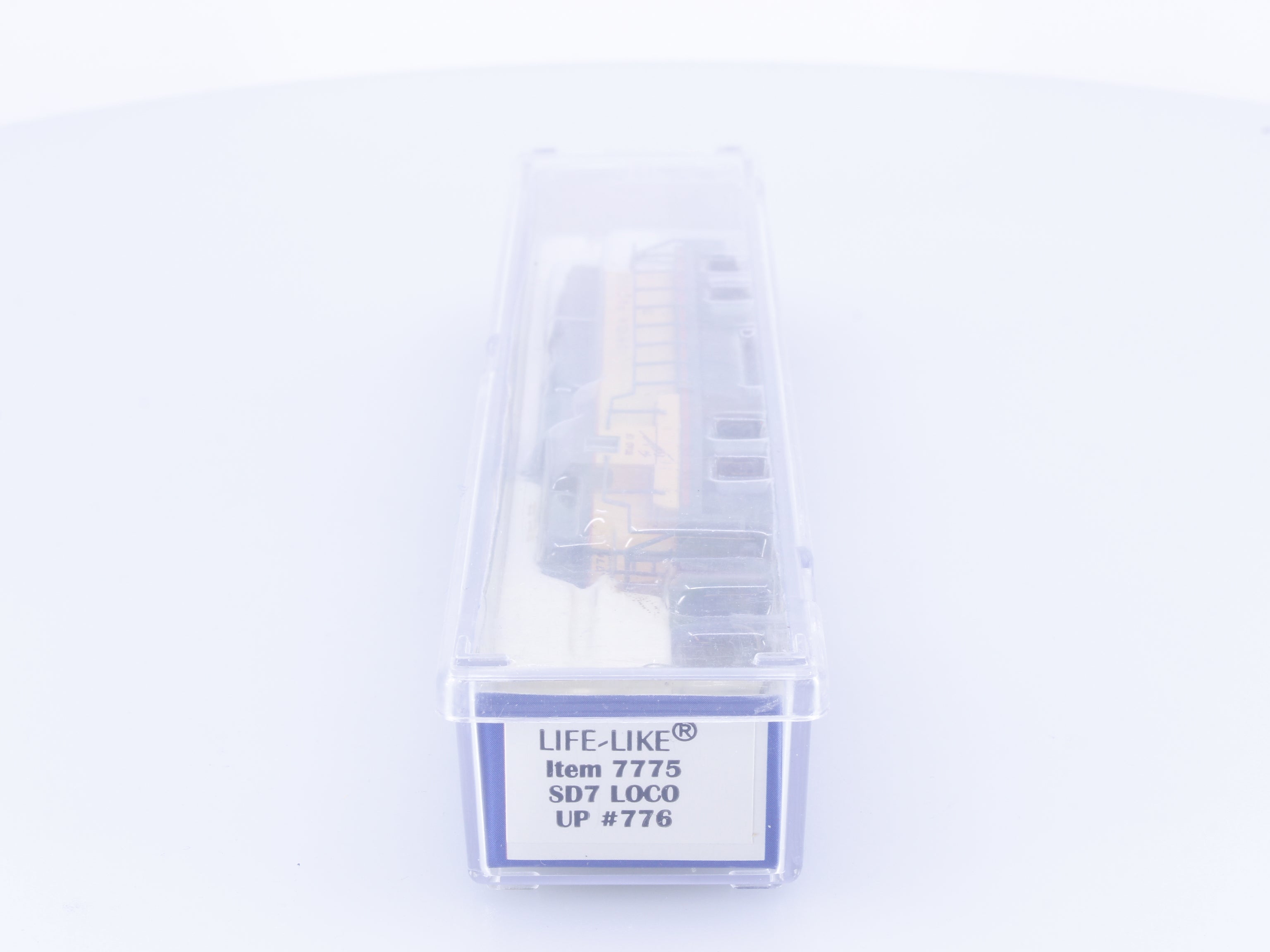 Life-Like 7775 N SD7 Diesel Locomotive Union Pacific (UP) 776 Analog DC