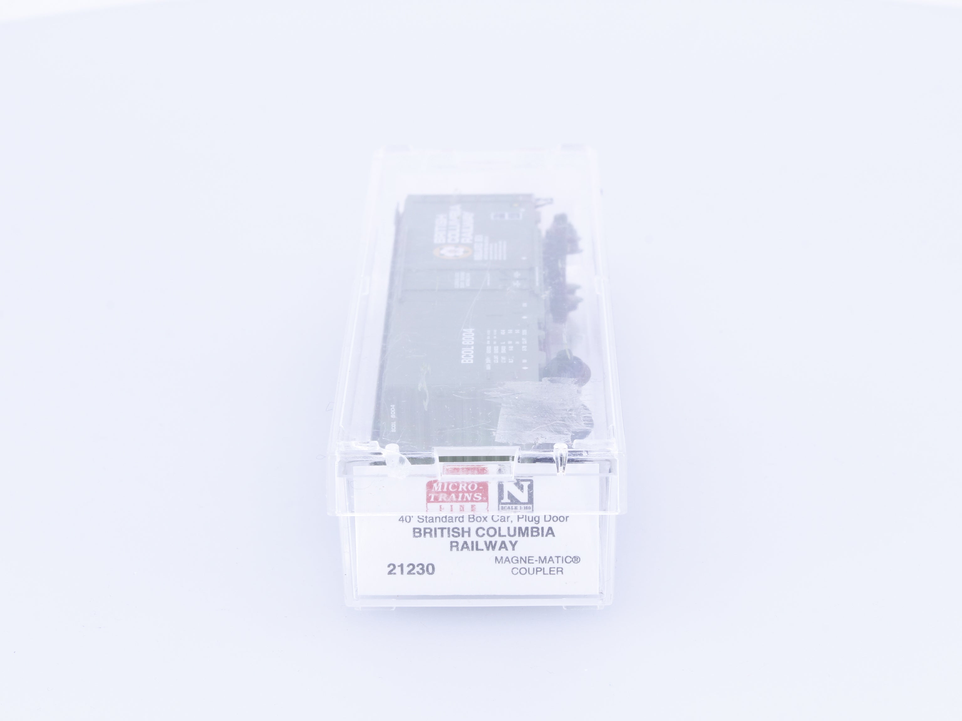 Micro Trains 21230 N 40' Standard Box Car, Plug Door BC Rail (BCOL) 8004