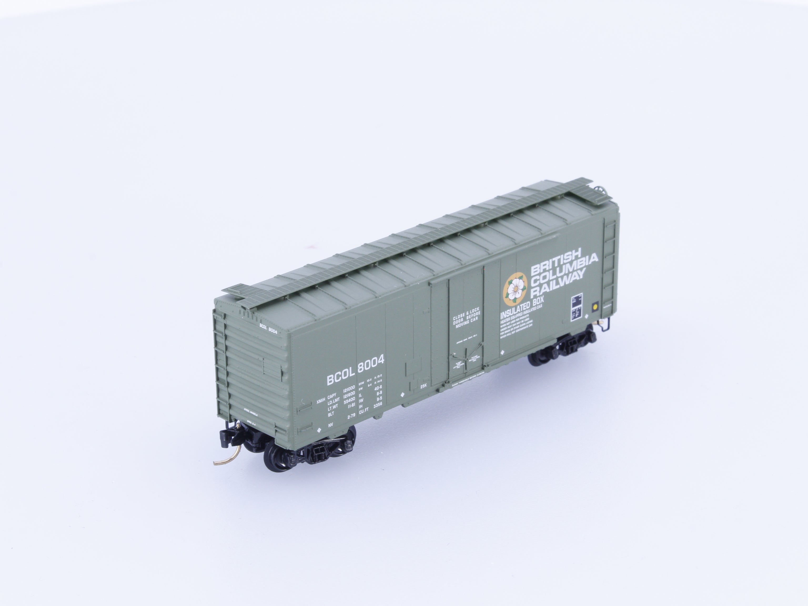 Micro Trains 21230 N 40' Standard Box Car, Plug Door BC Rail (BCOL) 8004