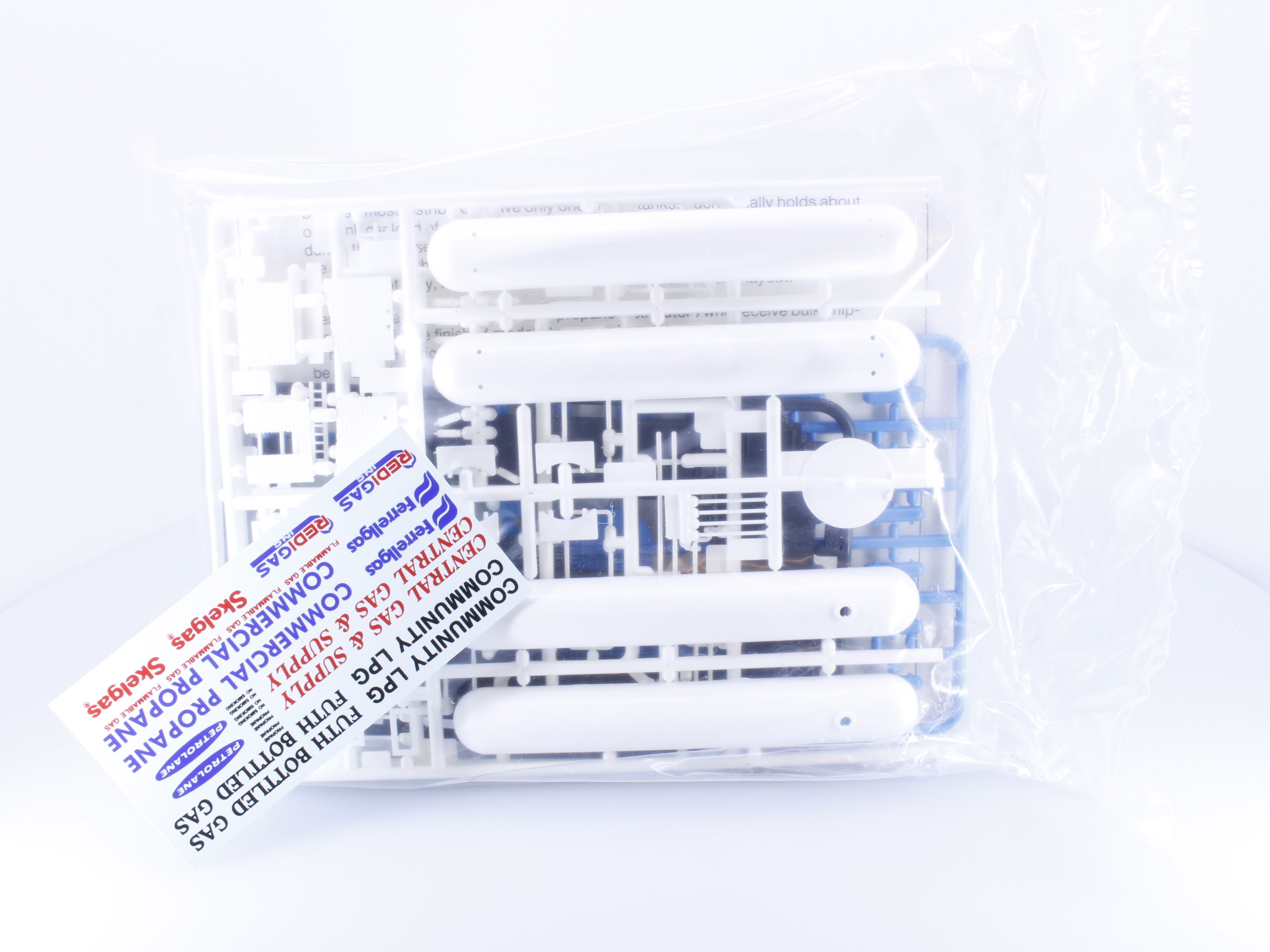 Walthers 933-2313 N Cornerstone Series Central Gas & Supply Kit