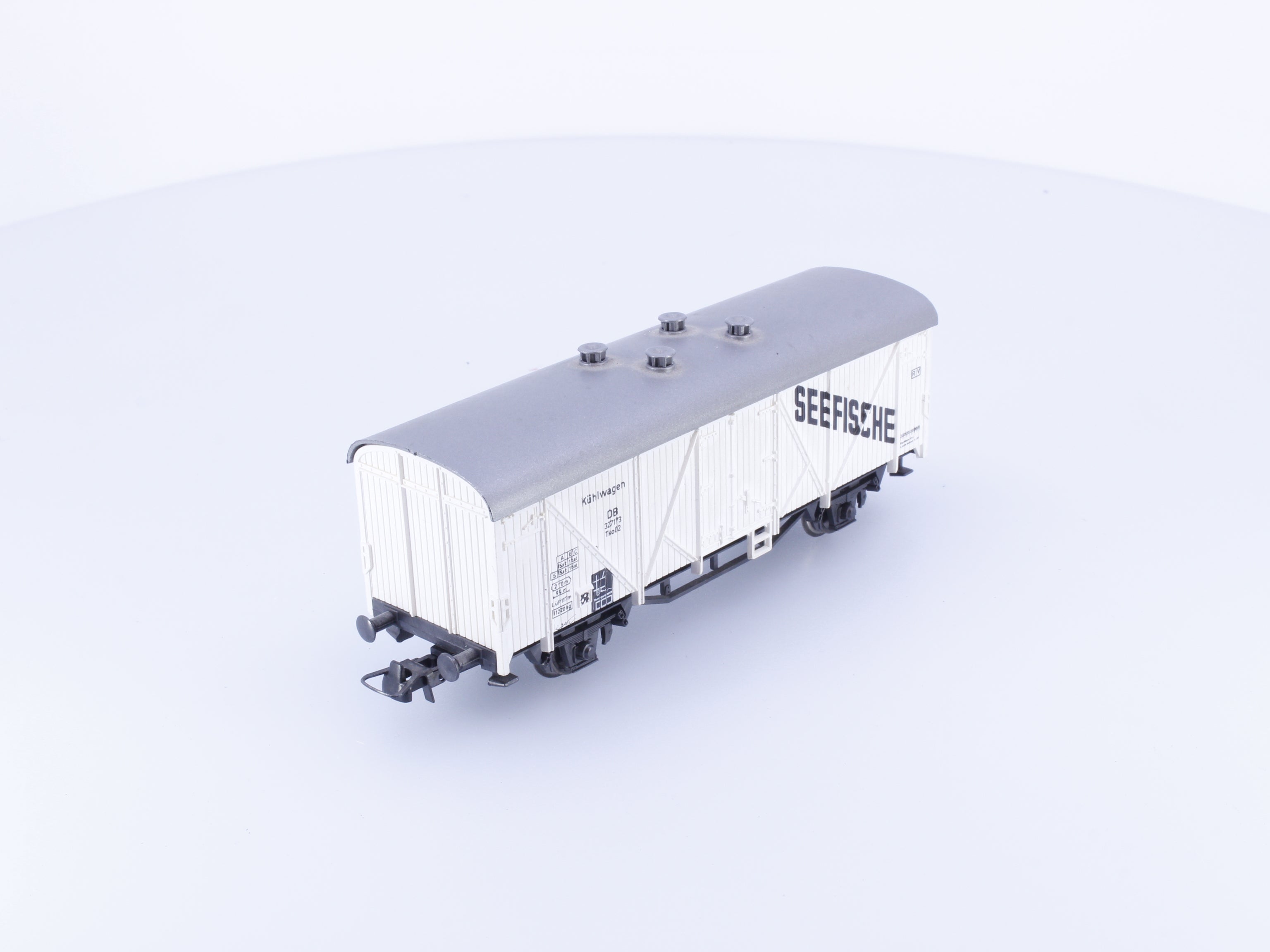 Marklin RC HO DB Refrigerator Car 327173