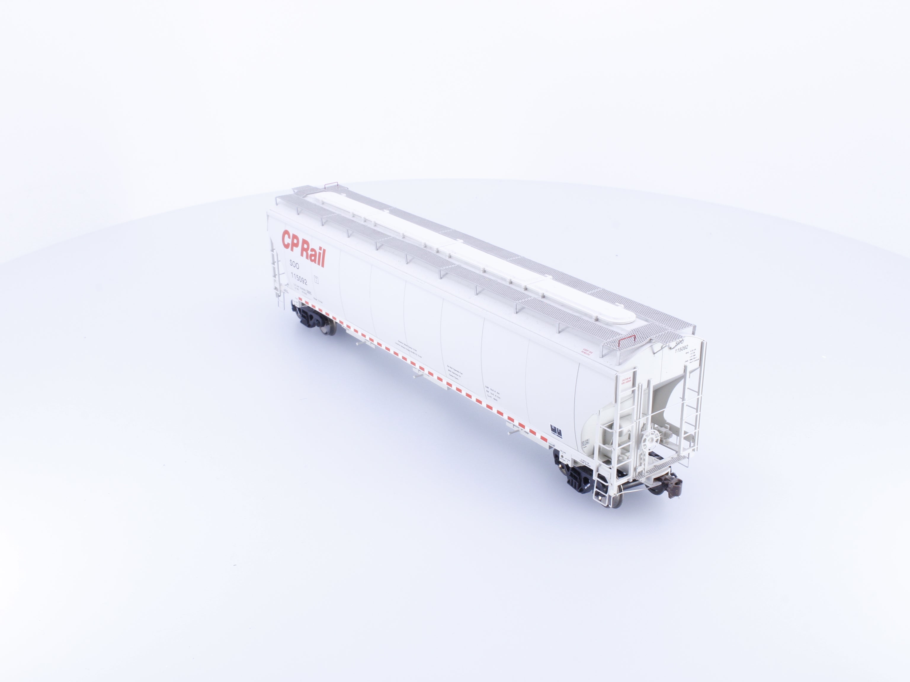 Athearn ATHG89997 HO Trinity Covered Hopper Canadian Pacific (CP) 115092